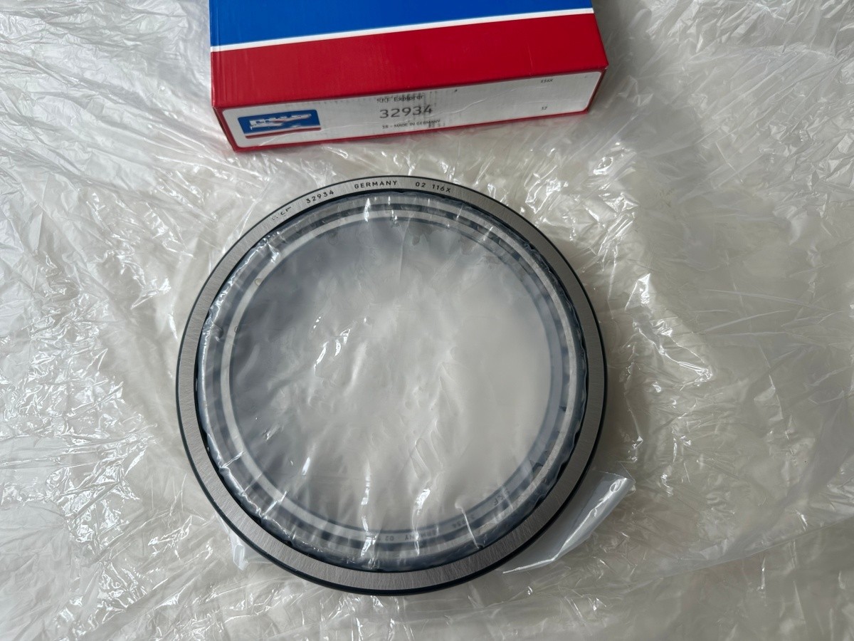 32934 New Single-Row Tapered Roller Bearing For SKF 170 x 230 x 38 mm