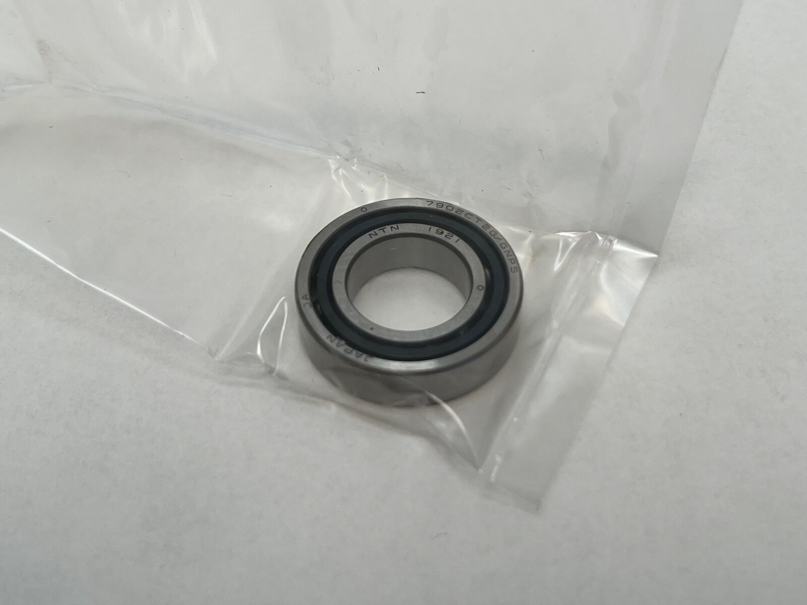 NTN 7902CT2GGNP5 Bearing 15x28x7 mm 7902C 7902-C-T2-G-GN-P5 Japan
