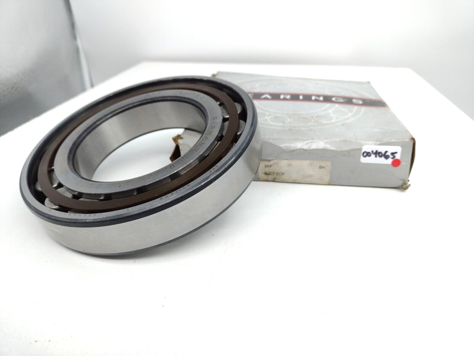SKF N217 ECP Cylindrical Roller Bearing 85 mm Bore