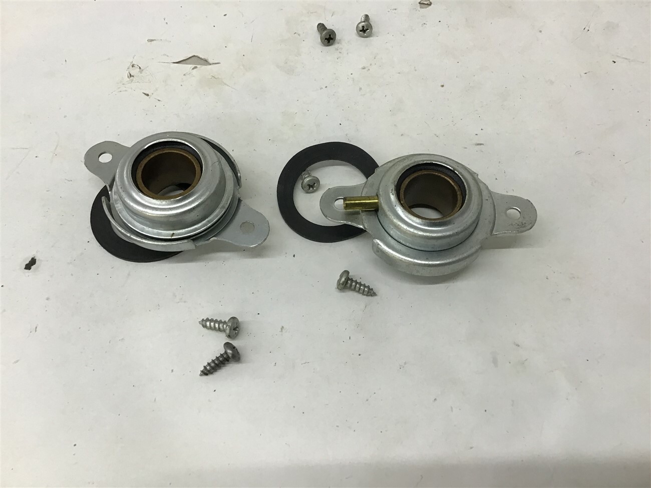 Lau 3/4″ Flange Bearing Two Per Bag 38-2082-01 Lot Of 2