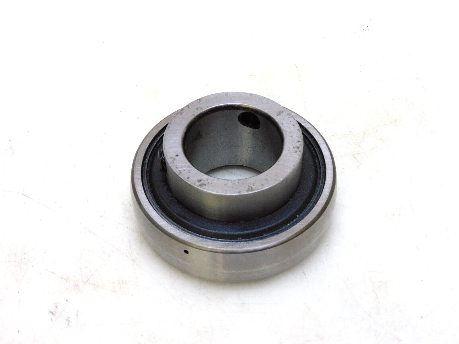 SKF YAT 207-104 BALL BEARING 1-1/4″ SET SCREW BORE