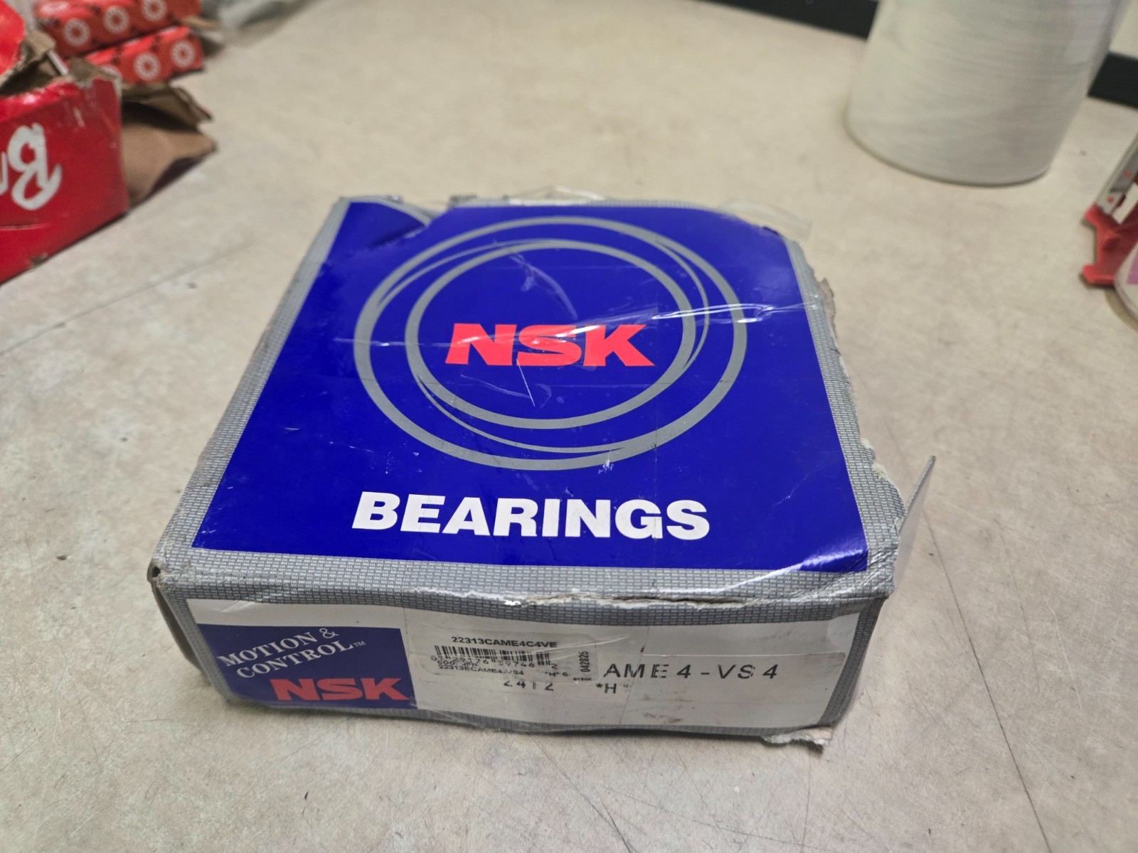 NSK 22313CAME4C4VE Premium Bearing 65mm ID x 140mm OD x 48mm Wide New Open Box