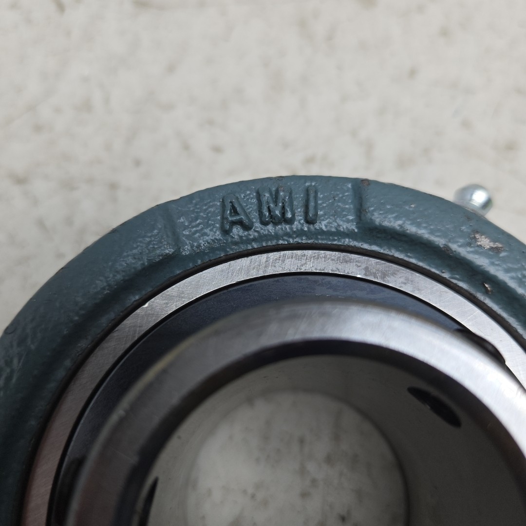Ami Bearings UCFK208 Flange Bracket Bearing 40mm Bore 1-9/16″ 3 Bolt New