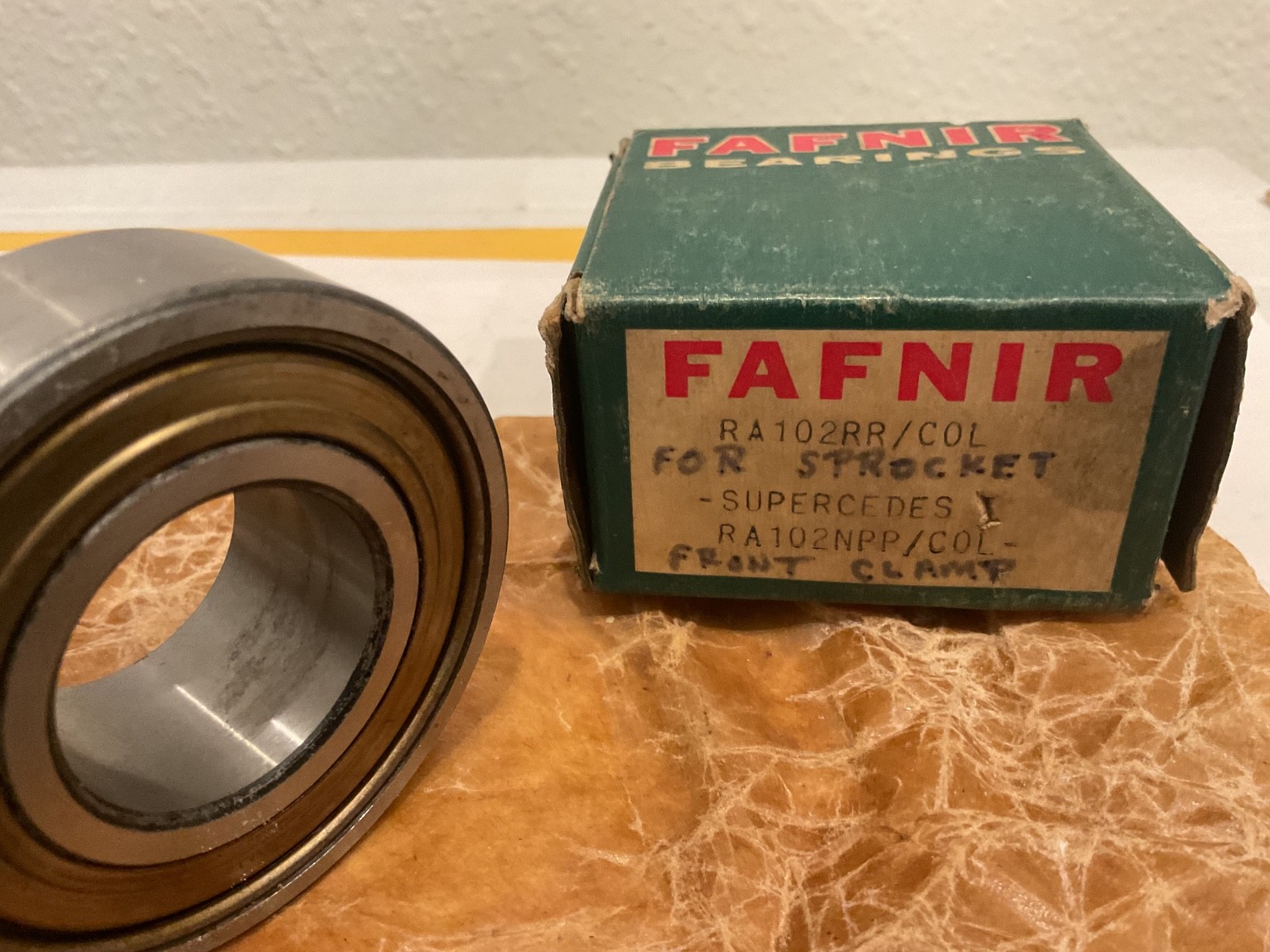 New Fafnir RA102RR+COL Bearing Insert, 1.125″ ID, 2.4909″ OD, .9375″ Wide