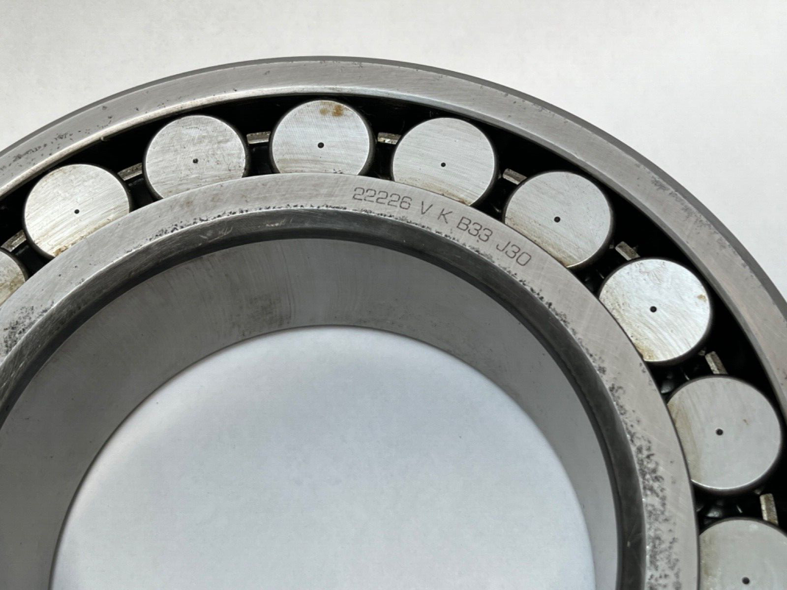SNR 22226VKB33J30 Spherical Bearing 130x230x64 mm 22226 V K W33/B33 C3/J30