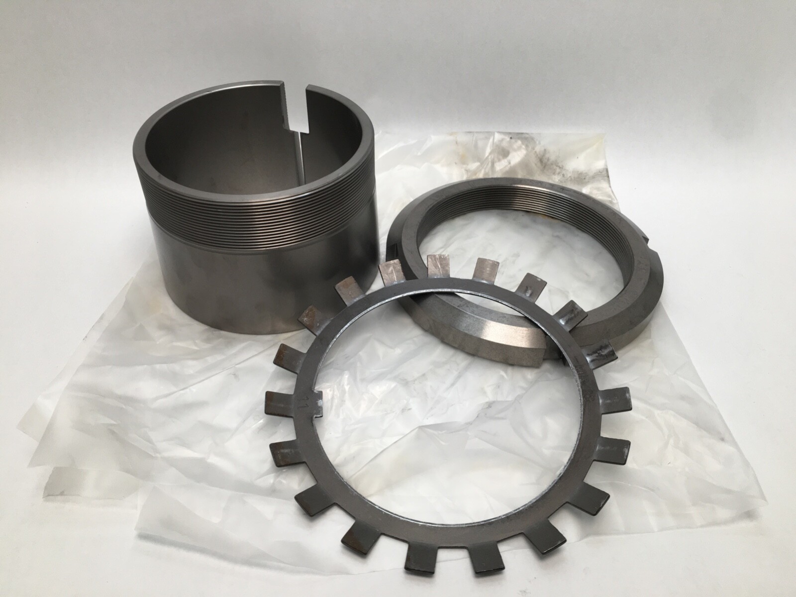 SKF H-3128 Bearing Adapter Sleeve Assembly 125mm ID H3128 KM28 MB28 Sweden