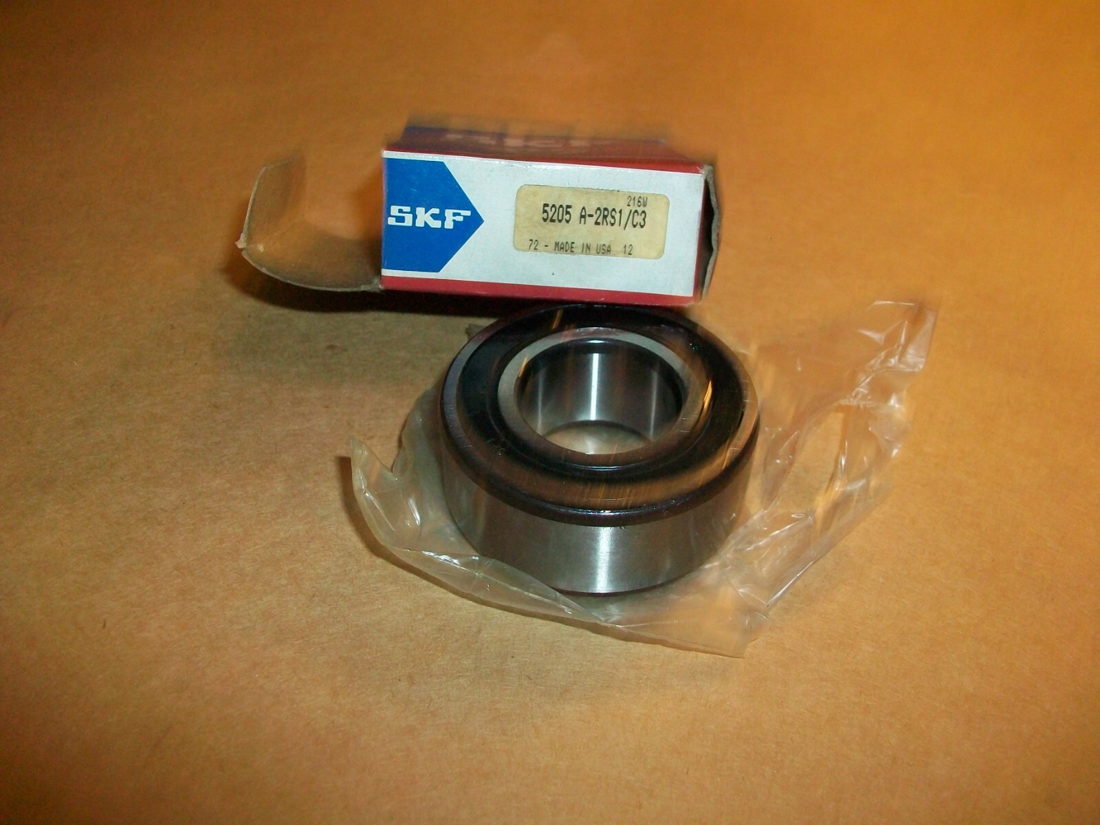 NIB SKF 5205 A-2RS1-C3 BALL BEARING 5205 A-2RS1/C3 NEW IN BOX