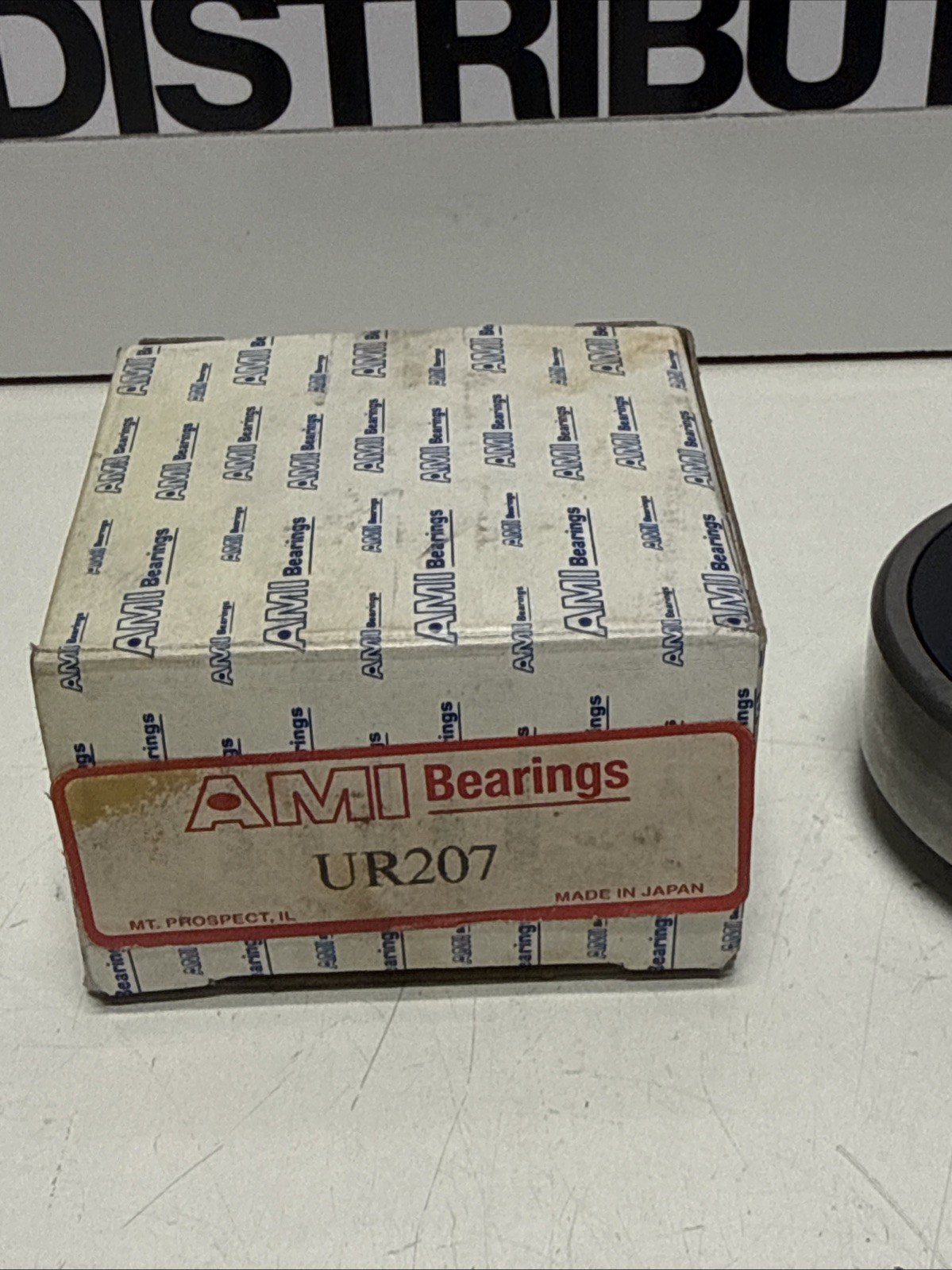 AMI UR207-20FS Ball Insert Bearing Cylindrical Bore 1-1/4″ ID Standard Duty