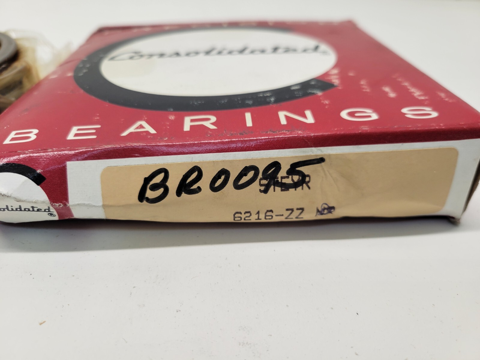 NEW IN BOX! CONSOLIDATED SHIELDED DEEP GROOVE BALL BEARING 6216-ZZ