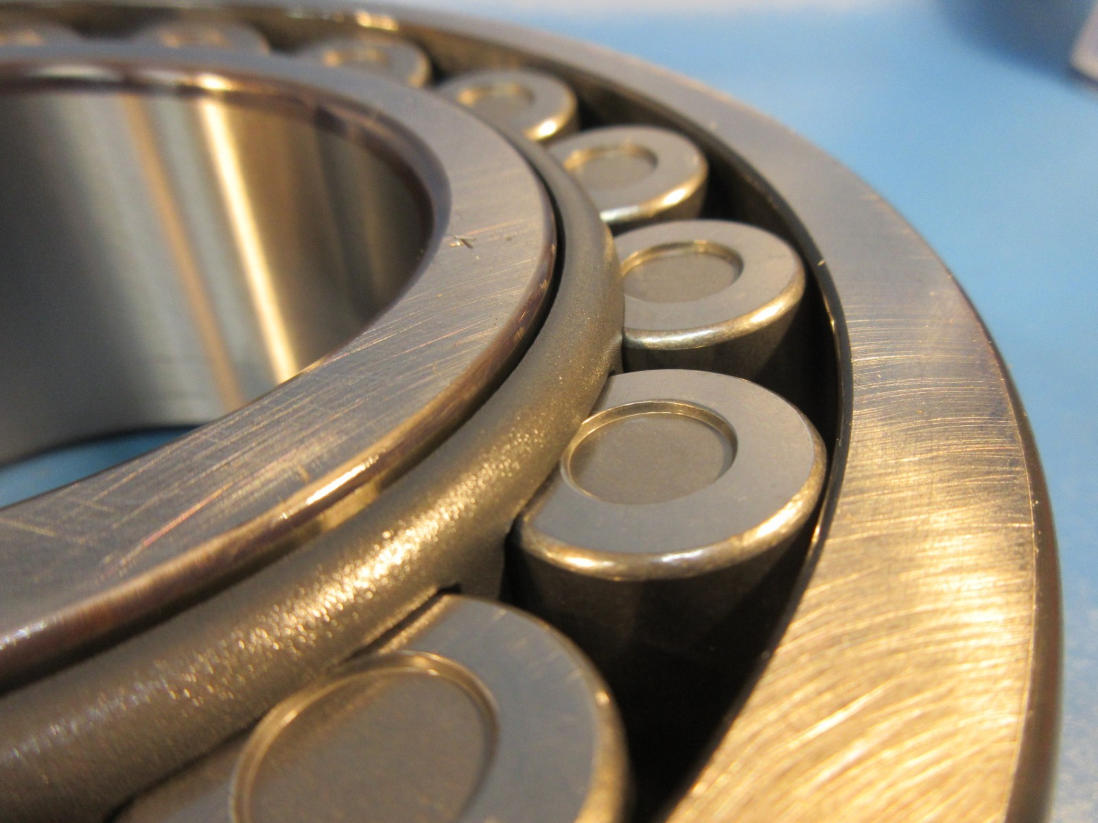 NSK 22316 EAKE 4, Spherical Roller Bearing, Tapered inter bushing