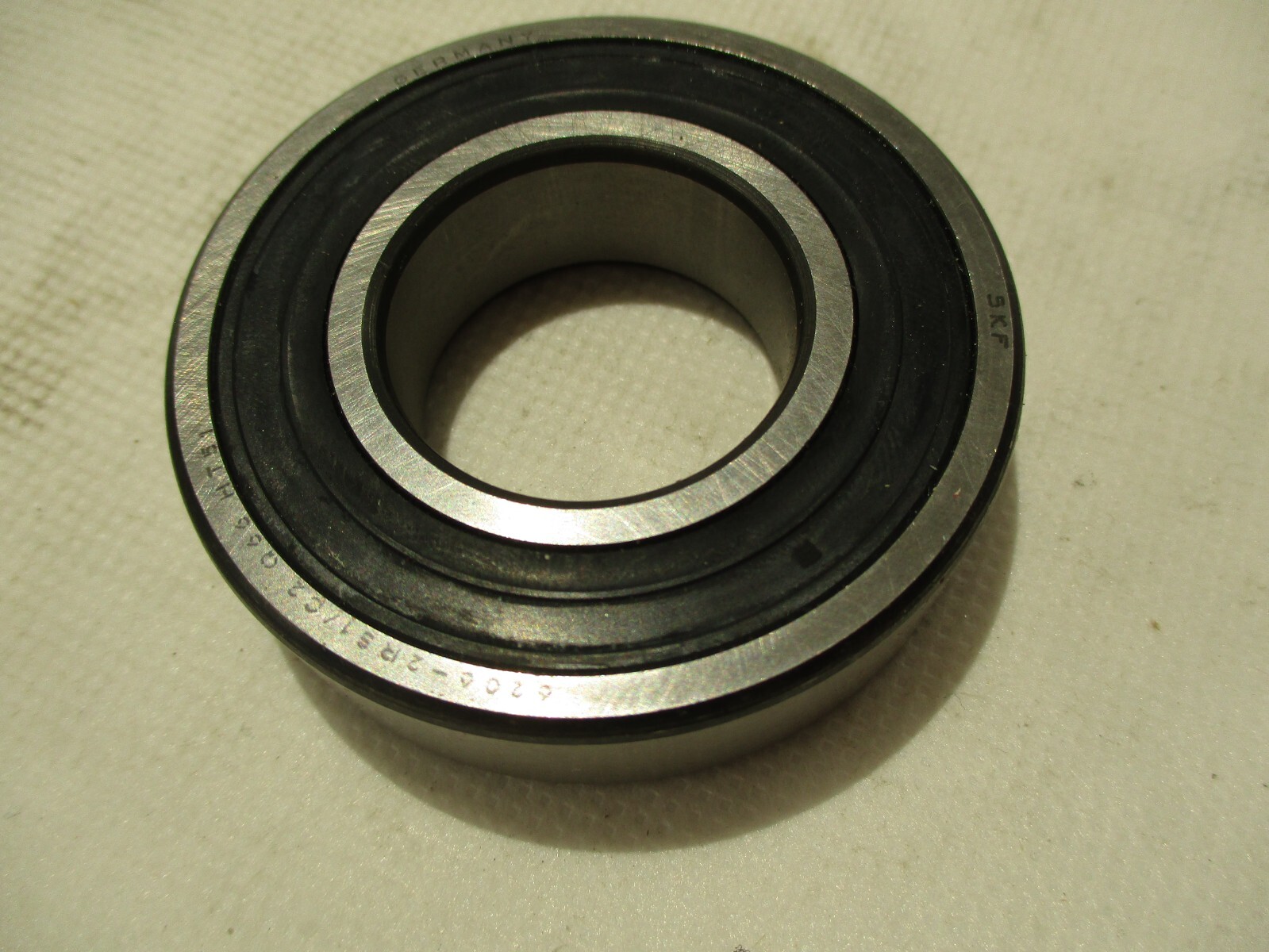 NEW SKF 6206-2RS1C2Q66 SEALED BALL BEARING