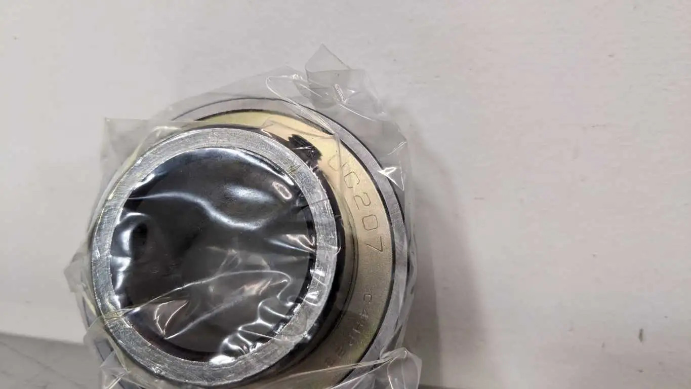 AMI Bearings UC207C4HR23 Ball Insert Bearing 35mm ID 72mm OD 42.9mm Wide