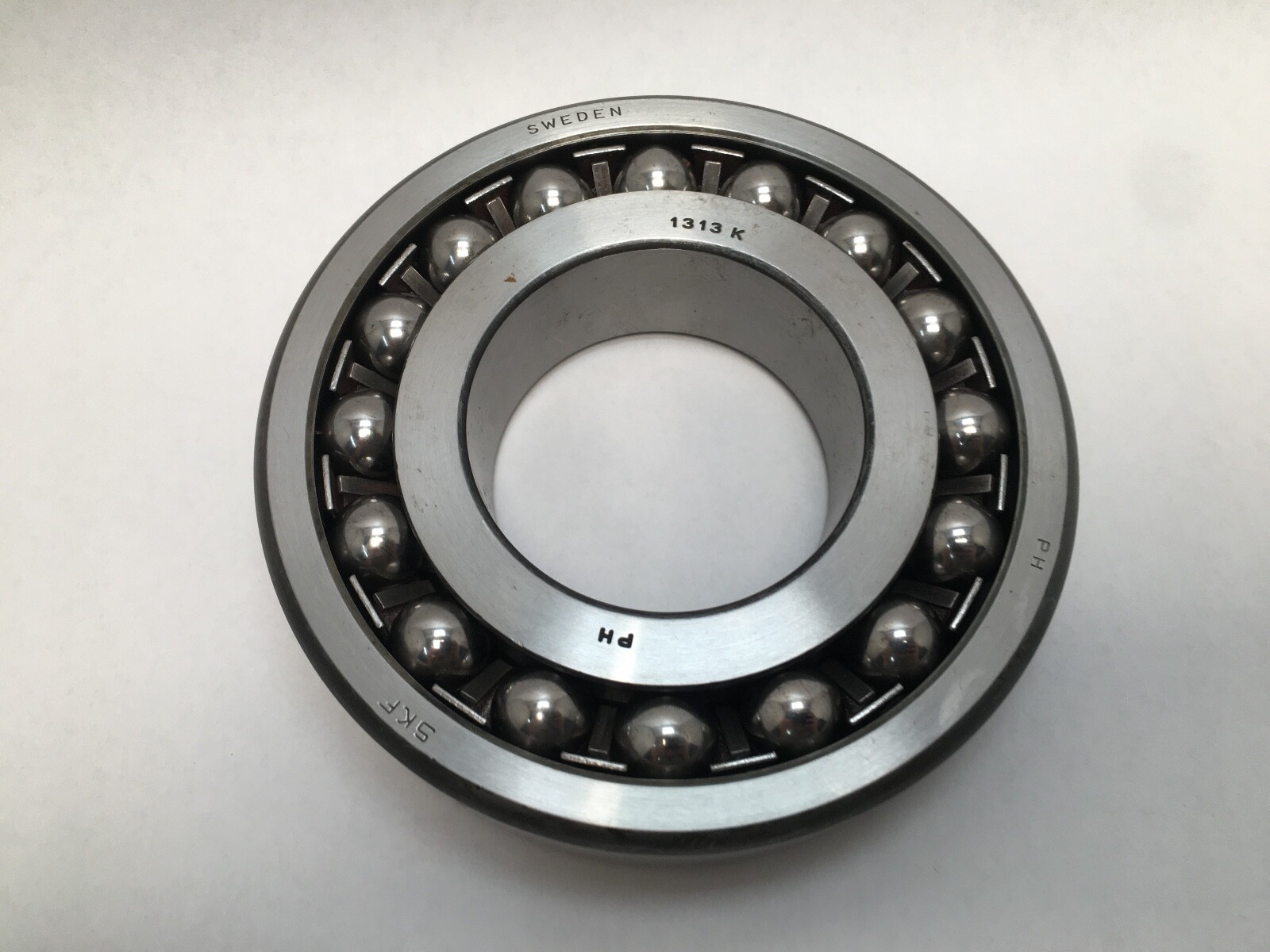 SKF 1313K Self Aligning Bearing 65x140x33 mm 1313-K Sweden