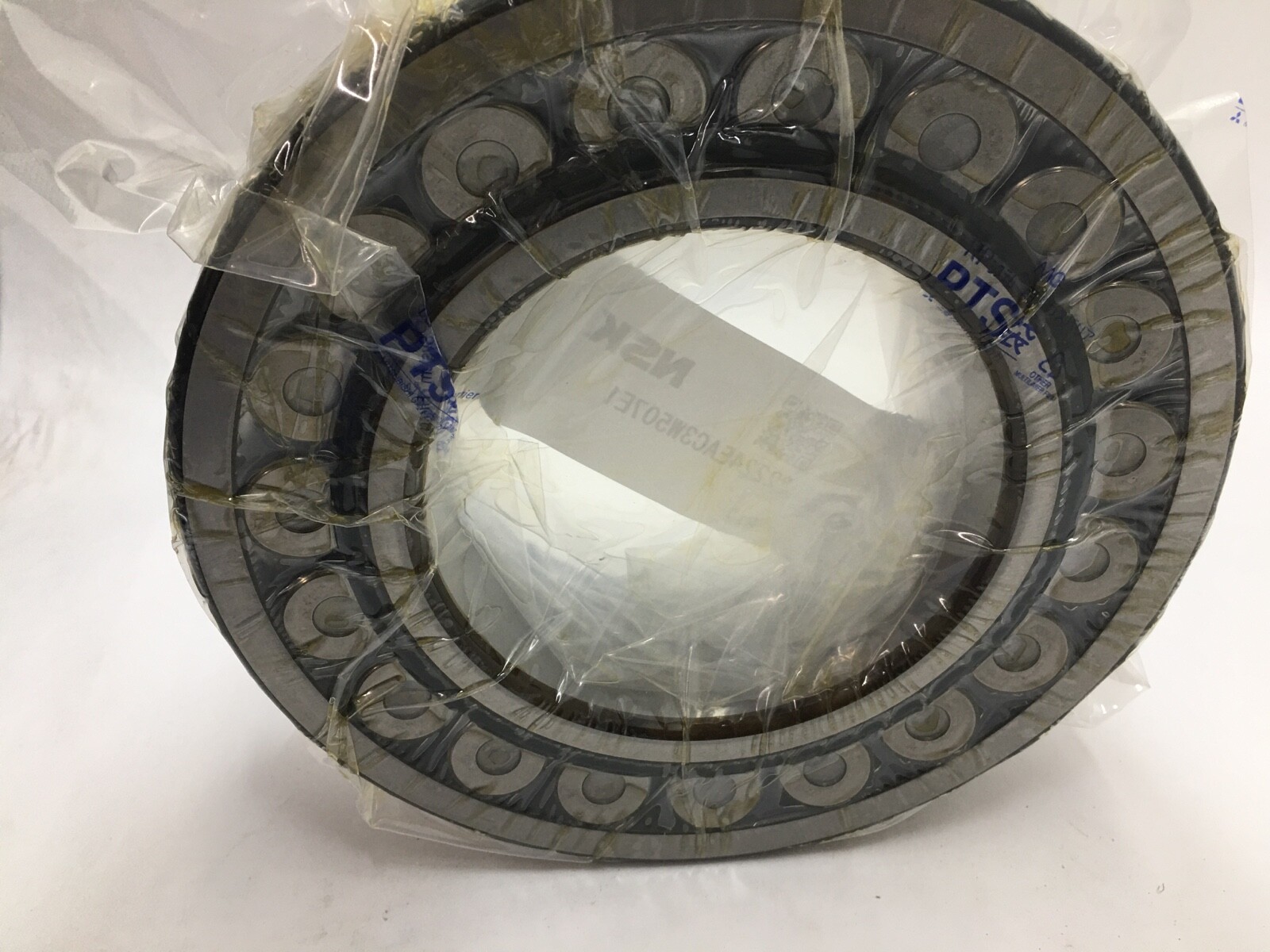 NSK 22224EAC3 Spherical Roller Bearing 120x215x58 mm 22224EAE4C3 22224 EA C3