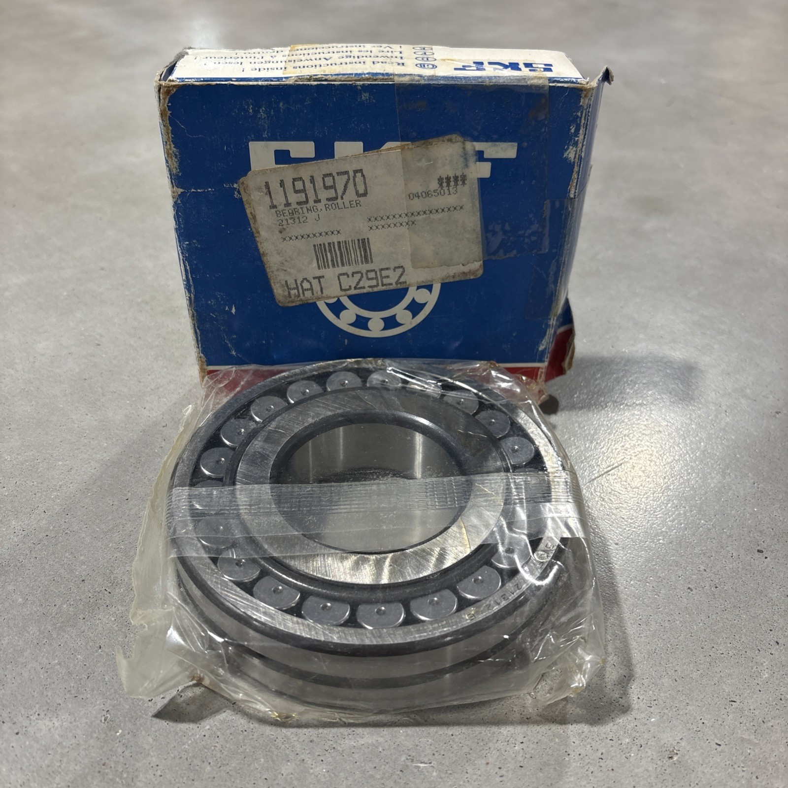 *US SELLER* SKF 21312 E Spherical Roller Bearing 21312 E, 60mm Bore NEW