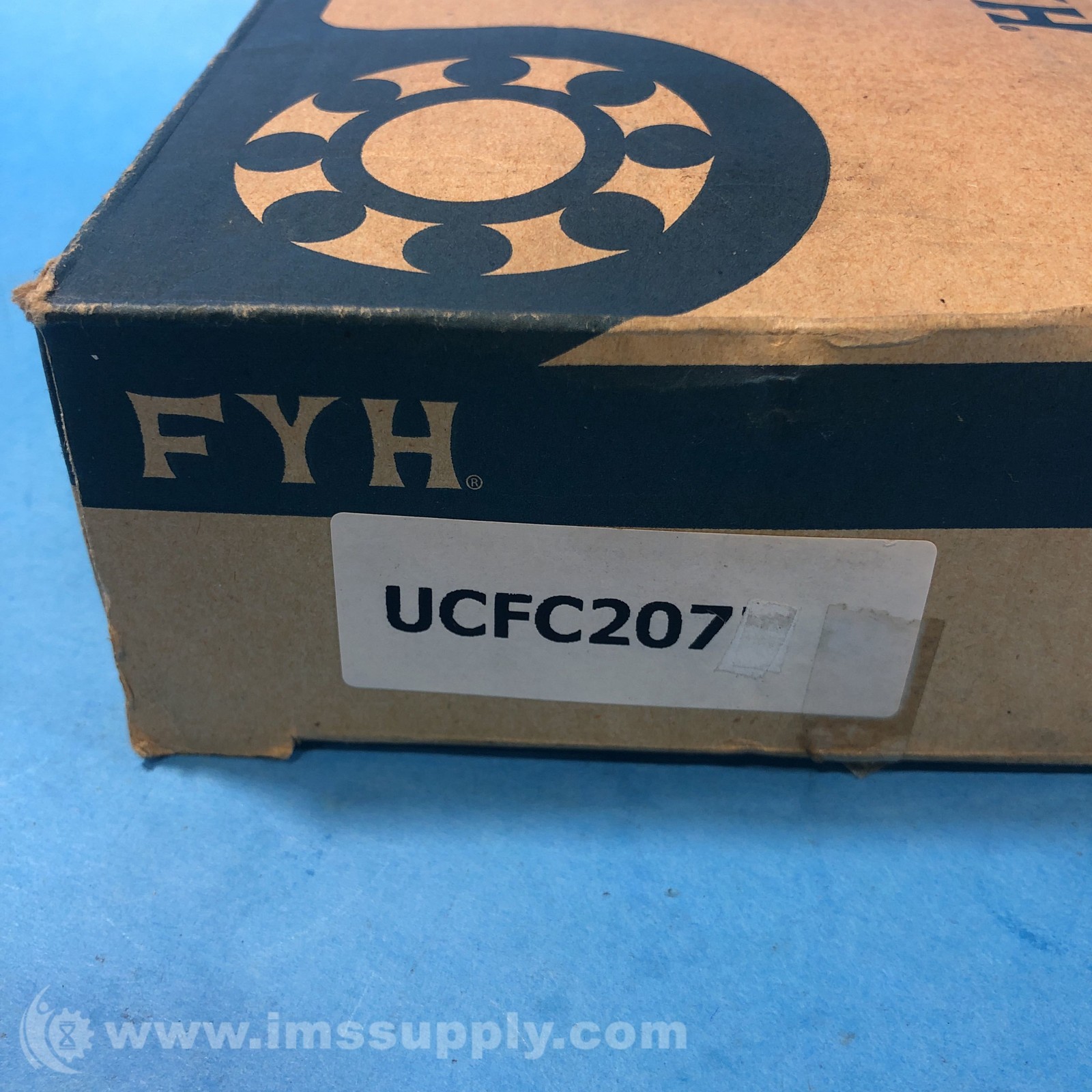 FYH UCFC207 Flanged Bearing Unit FNOB