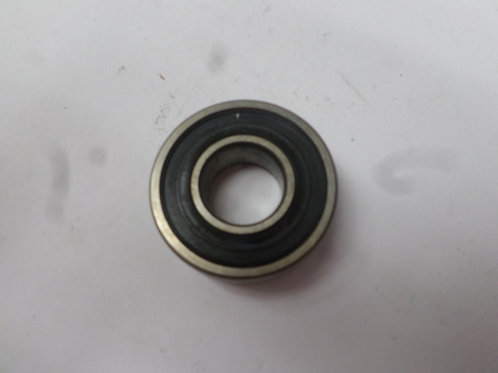 (LOT OF 3) KSK Bearings 6201 2RS Rubber Seal New Open Box