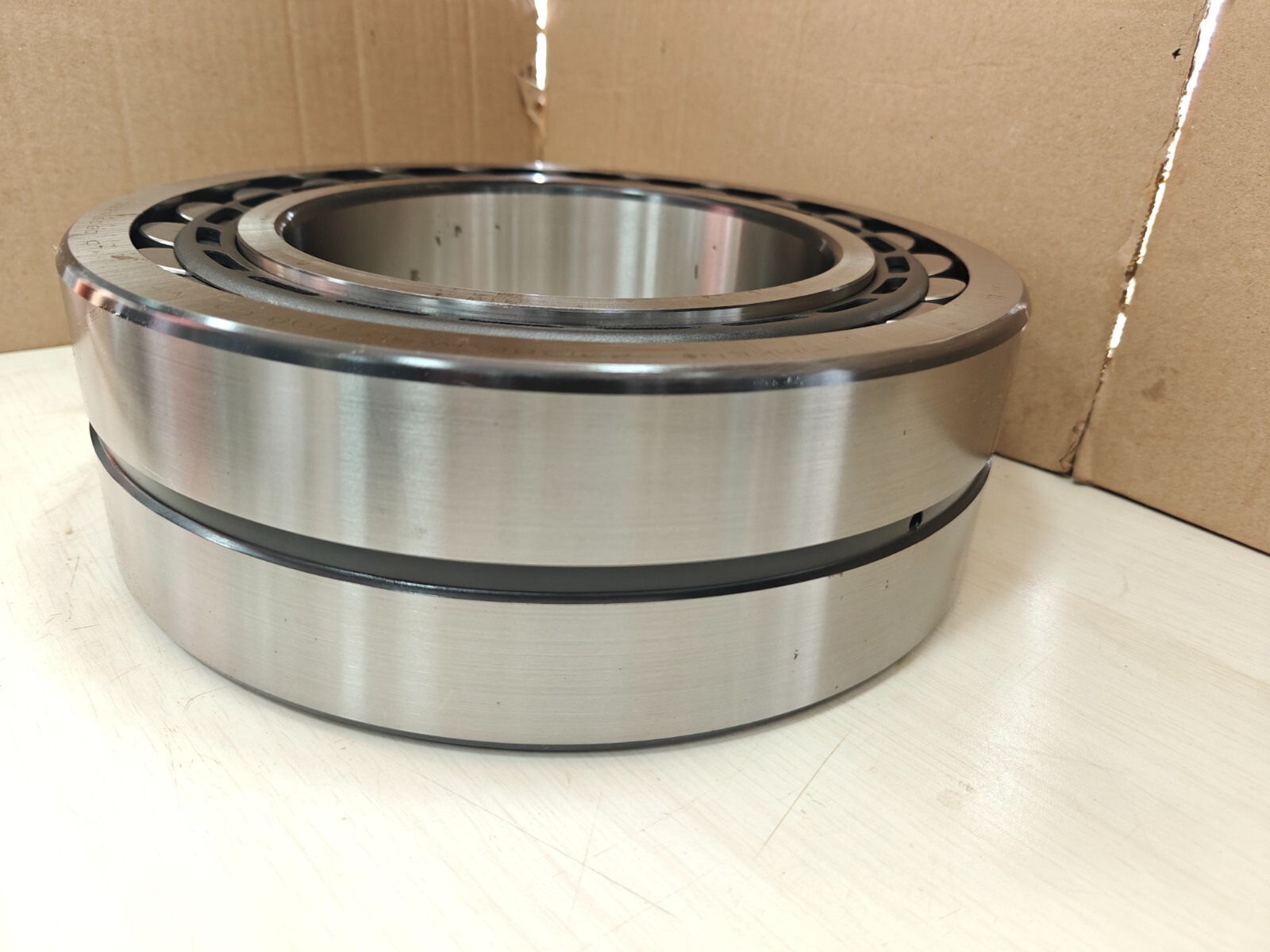 23138 EJ C3 TIMKEN 23138EJW507C08C3 Spherical Roller Bearing 190 x 320 x 104 mm
