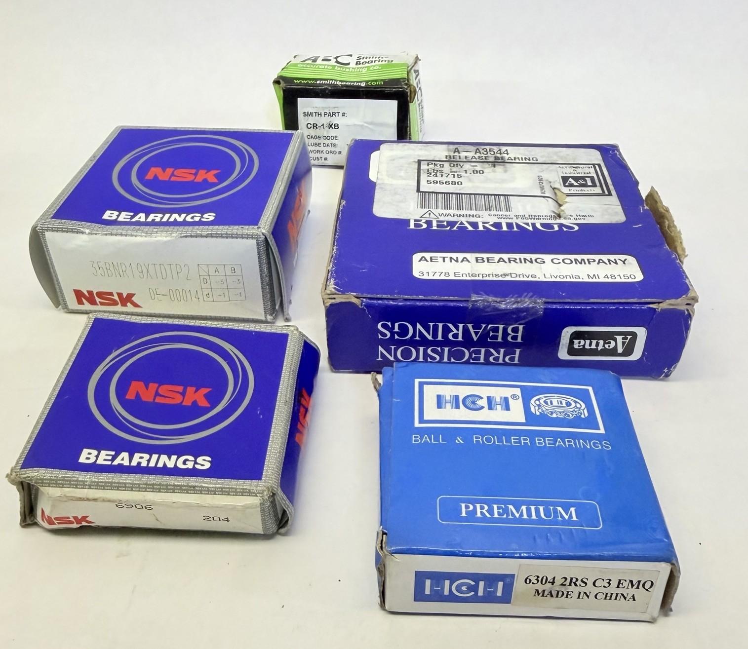 LOT OF 5 DIFFERENT BEARINGS (See pic for details)