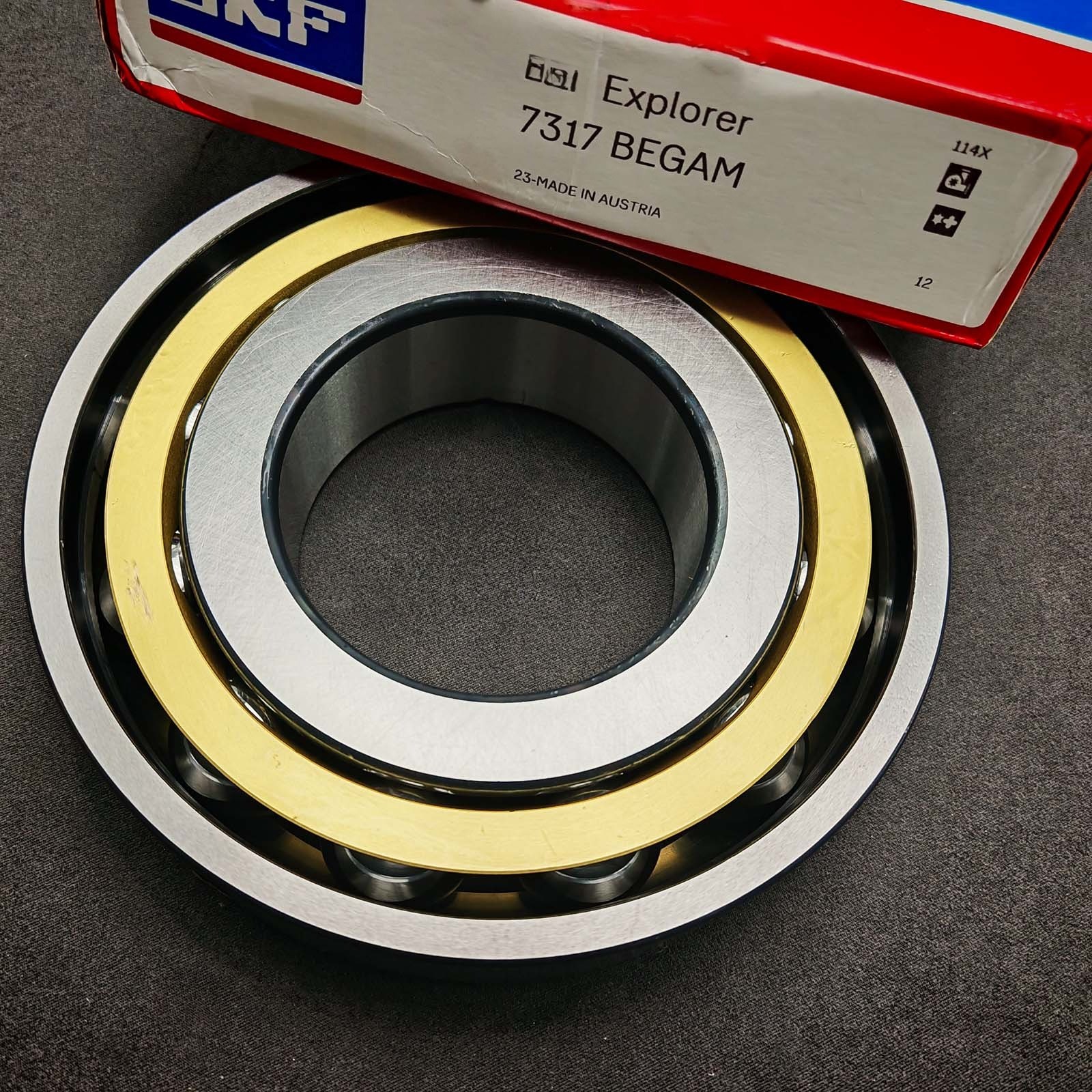 Brand New Single Row Angular Contact Ball Bearing for SKF 7317 BEGAM 85×180×41mm