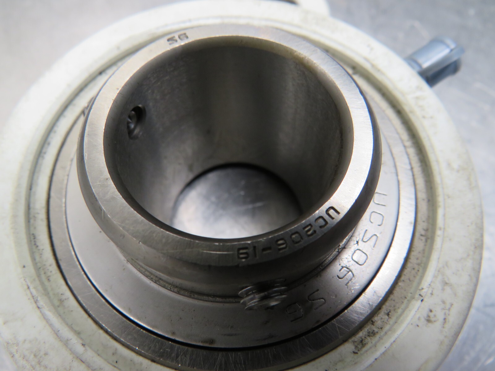 FYH UCFL-206-19ES6PL Bearing