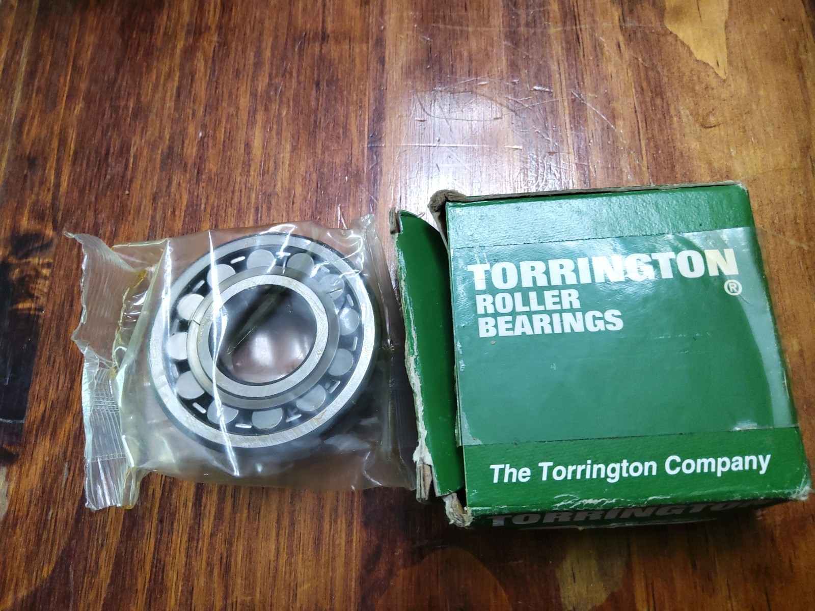 Torrington 21305VCSJC Spherical Roller Bearing, Replaces SKF 21305 CC