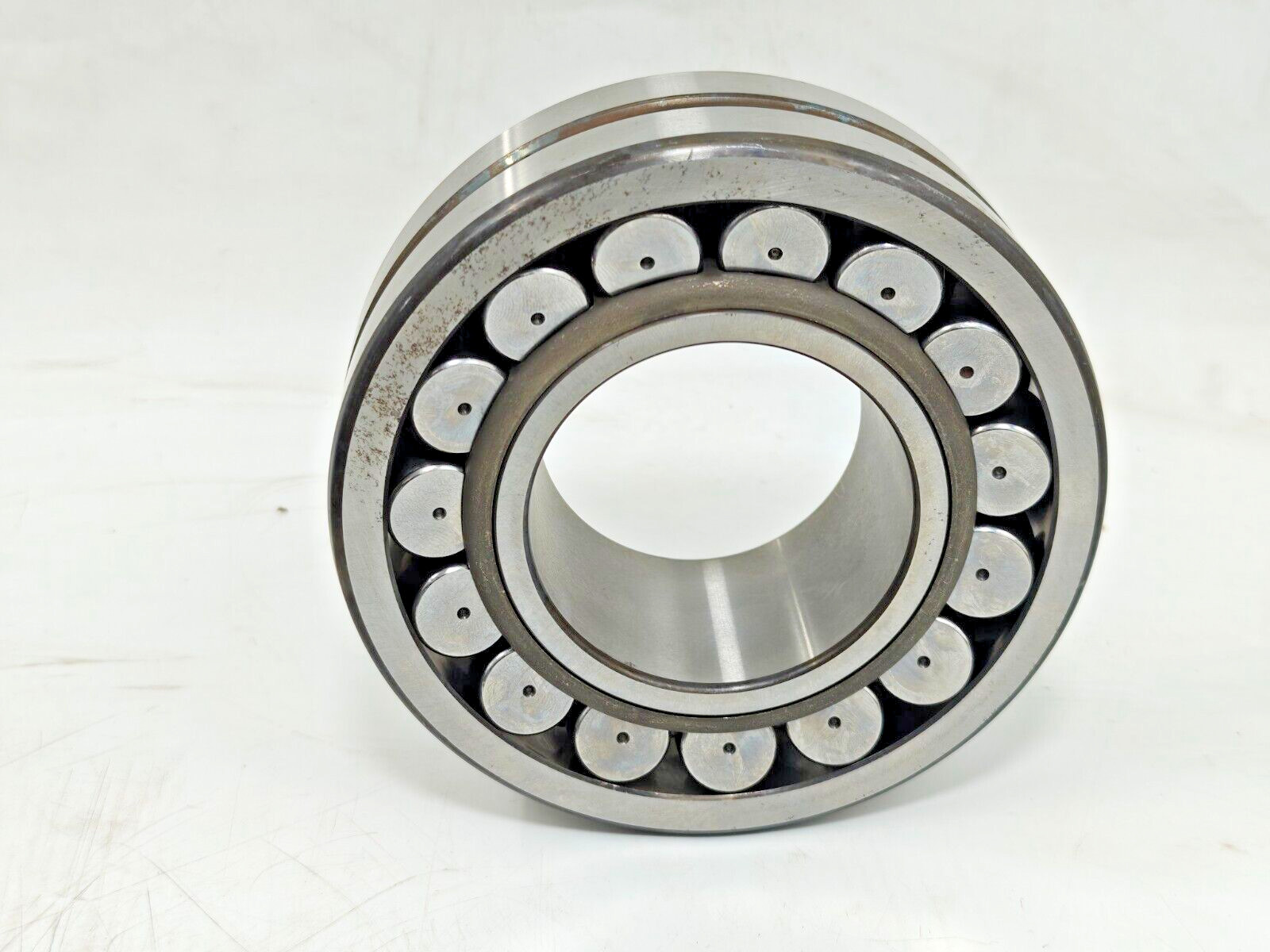 22313 EK/VA405 SKF New Spherical Roller Bearing 65x140x48mm 22313 EK VA405
