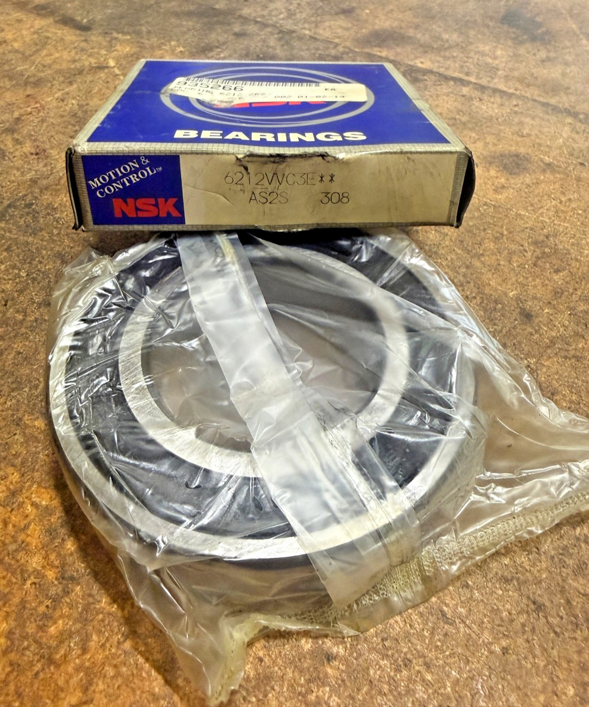 NSK 6212VVC3E Bearing (NEW)