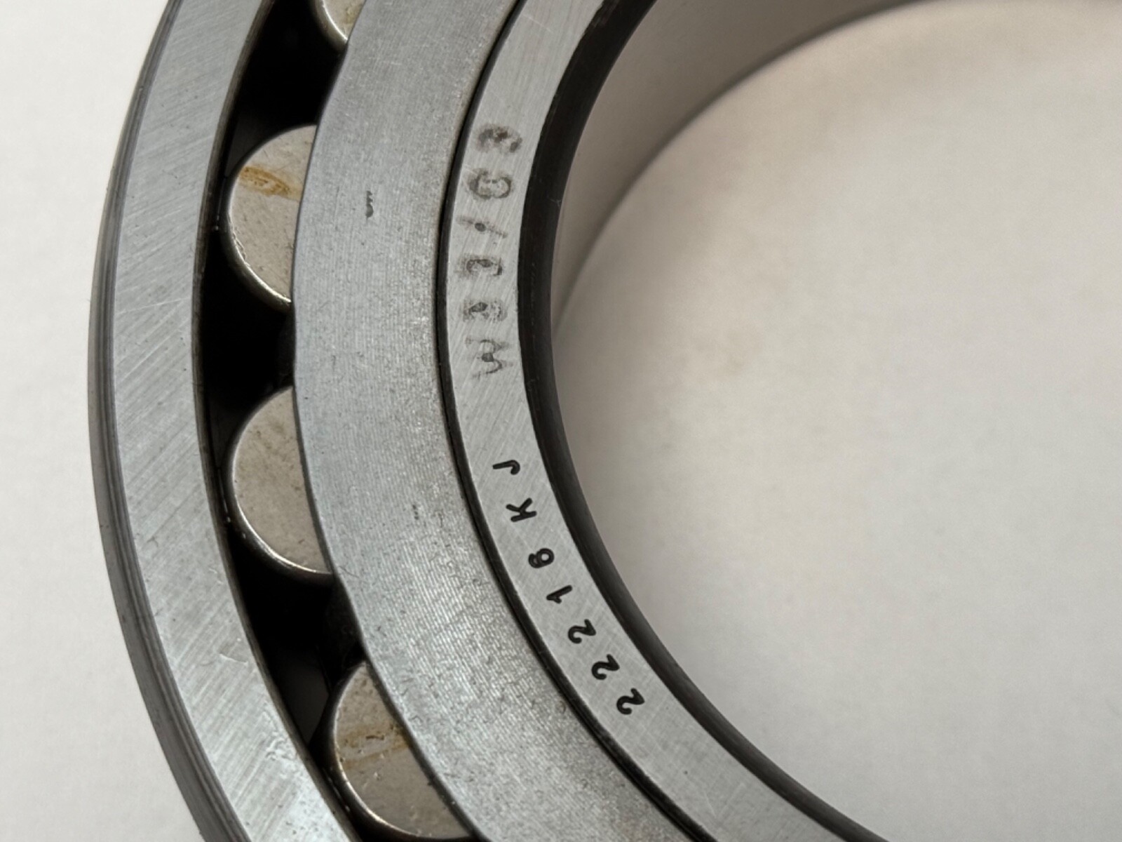 ZKL 22216JBKC3W33 Bearing 22216-J-B-K-C3-W33 22216CC 22216C 80x140x33 mm