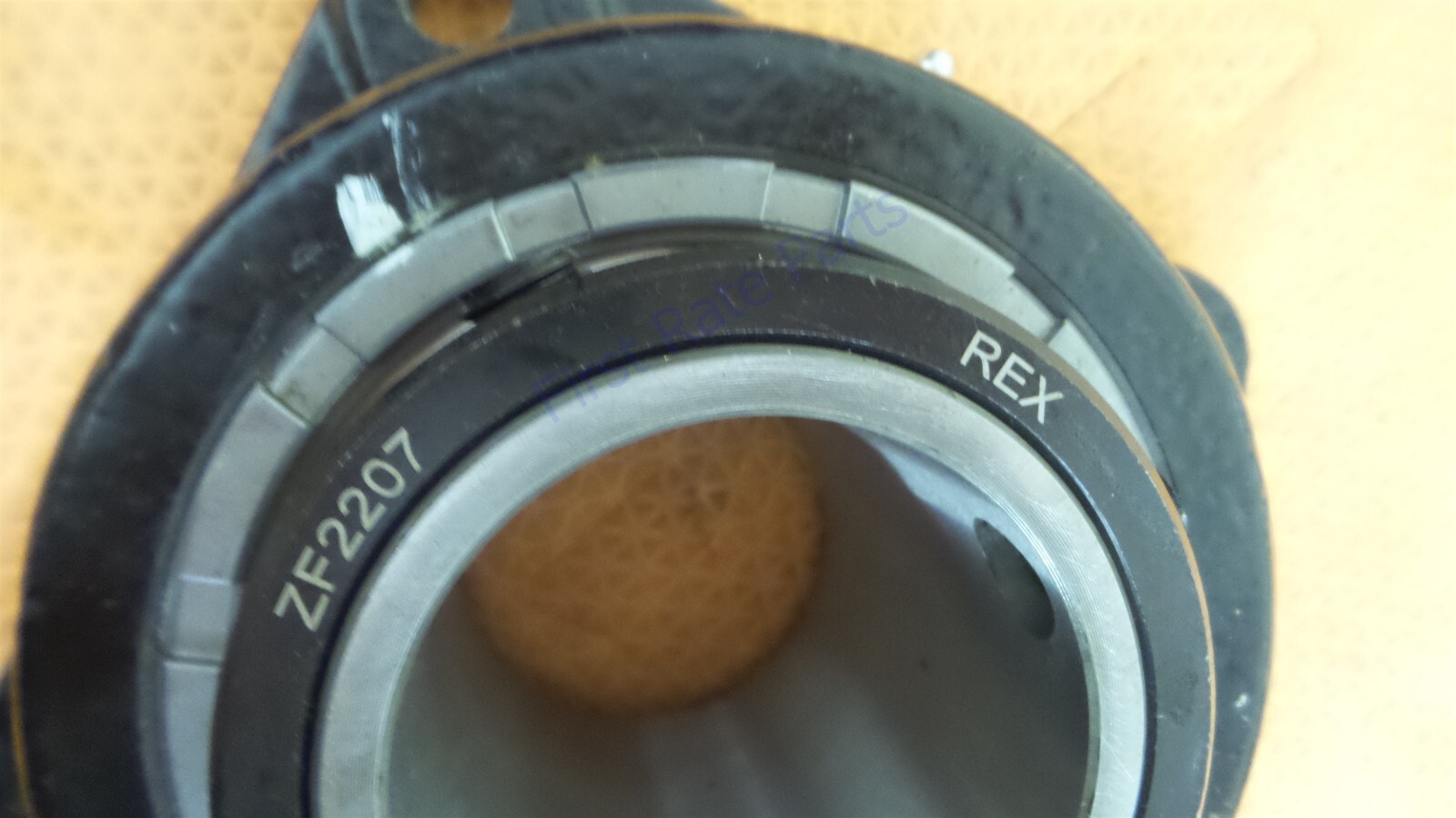Rexnord ZF2207 Spherical Roller Bearing Flange 2-7/16″ 2-7/16 in Rex Block NEW