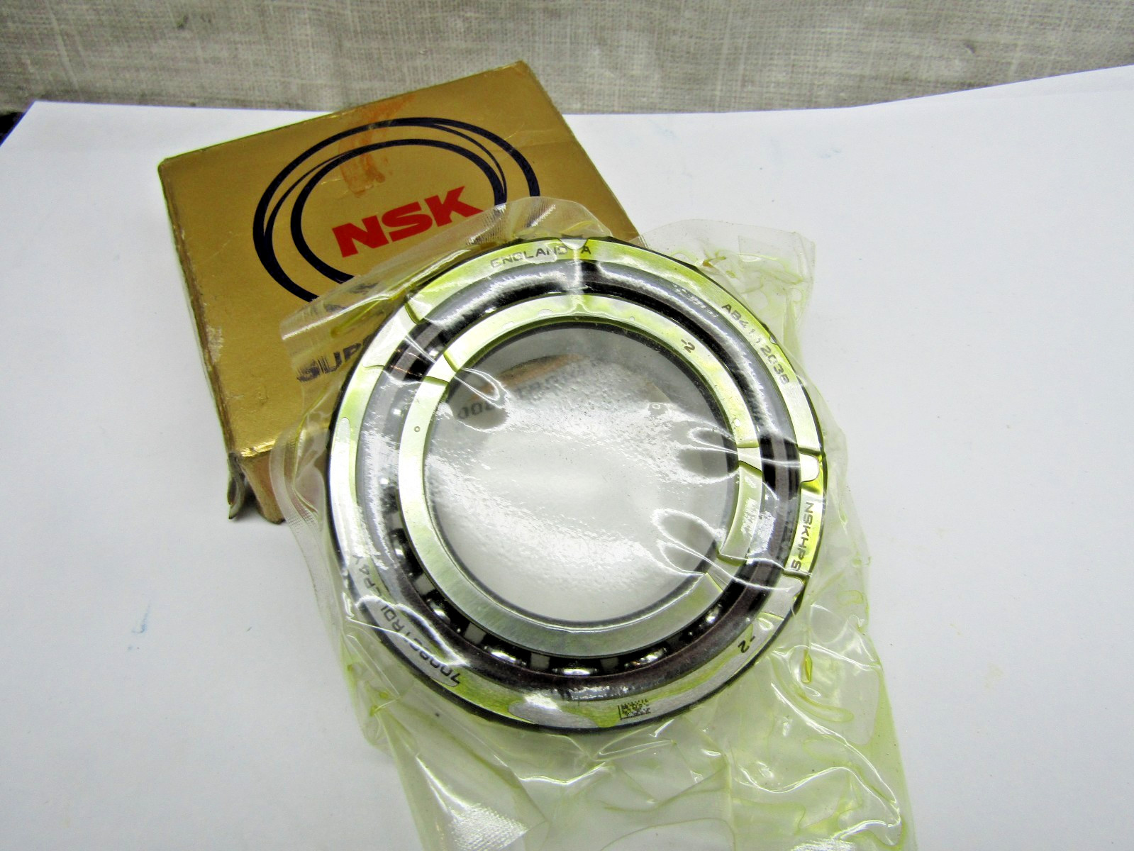 NSK 7008CTRDULP4Y Single Bearing 40mm X 68mm X 15mm Precision Bearing