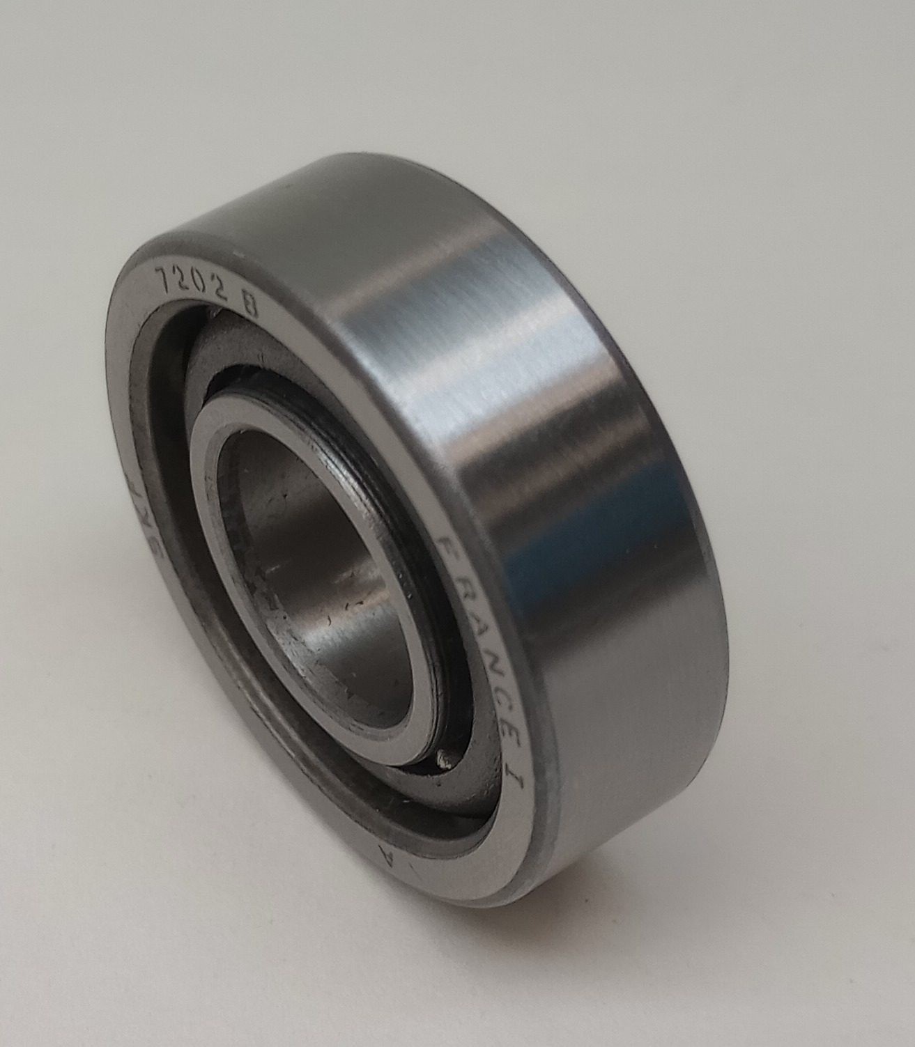 SKF 7202 B Angular Contact Ball Bearing 15mm ID X 35mm OD X 11mm W 7202B