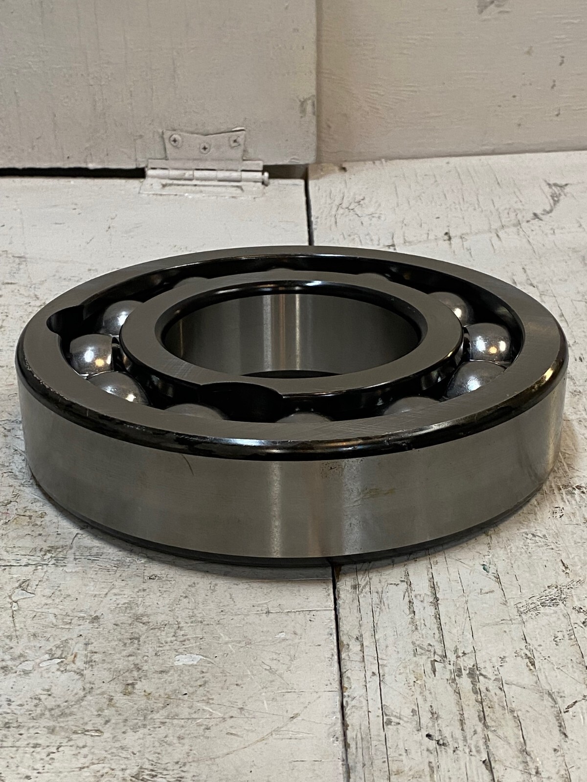 NTN BL321 Single Row Ball Bearing 105 mm ID, 225 mm OD, 49 mm Width
