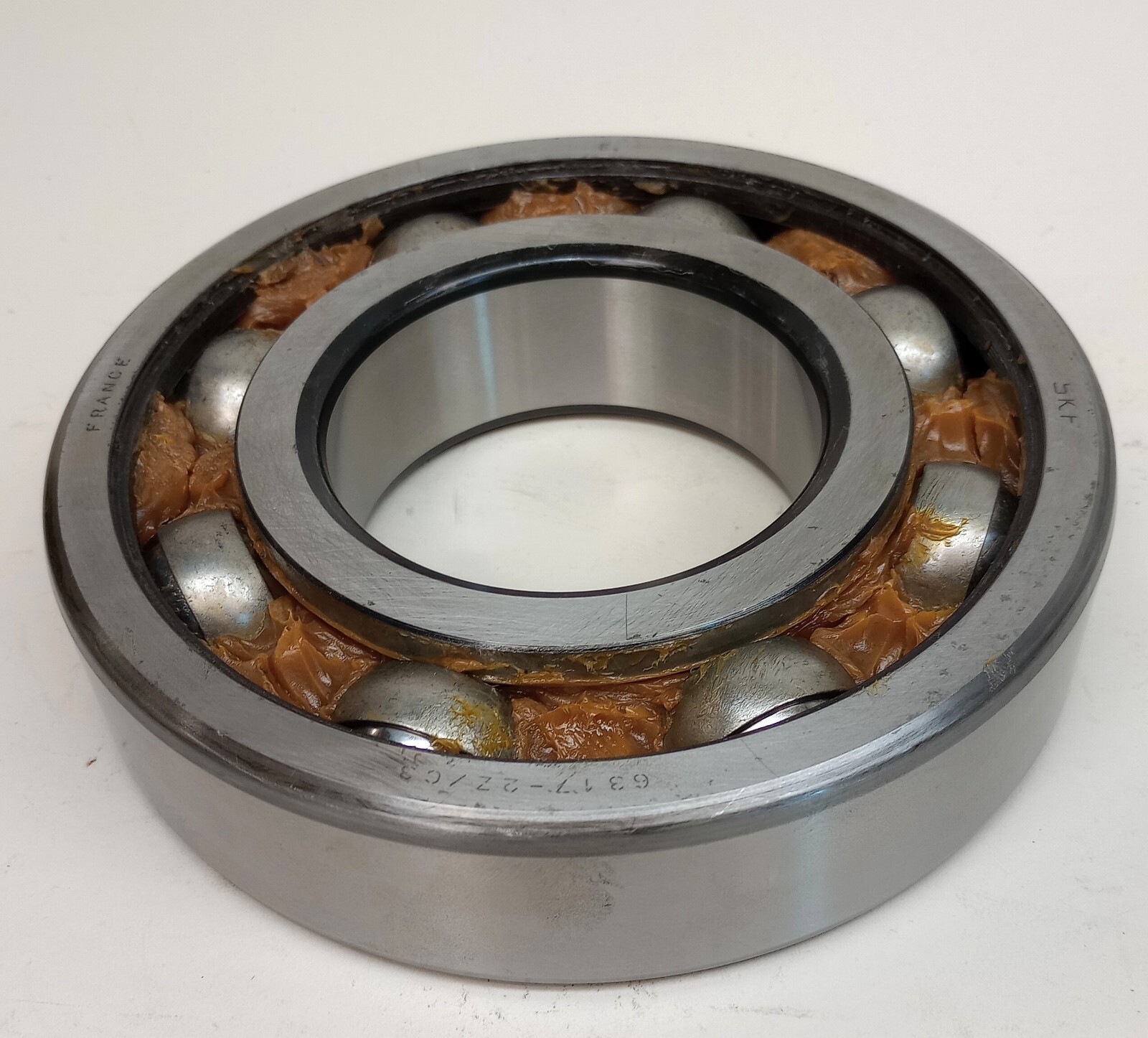 SKF 6317-2Z-C3 Ball Bearing Deep Groove 85mm ID X 180mm OD X 41mm W
