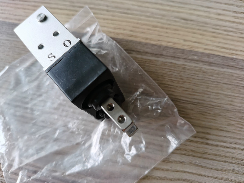 MHKL2-12D1F Parallel Pneumatic Gripper w/ Lock 12mm 0.1-0.6MPa Spare
