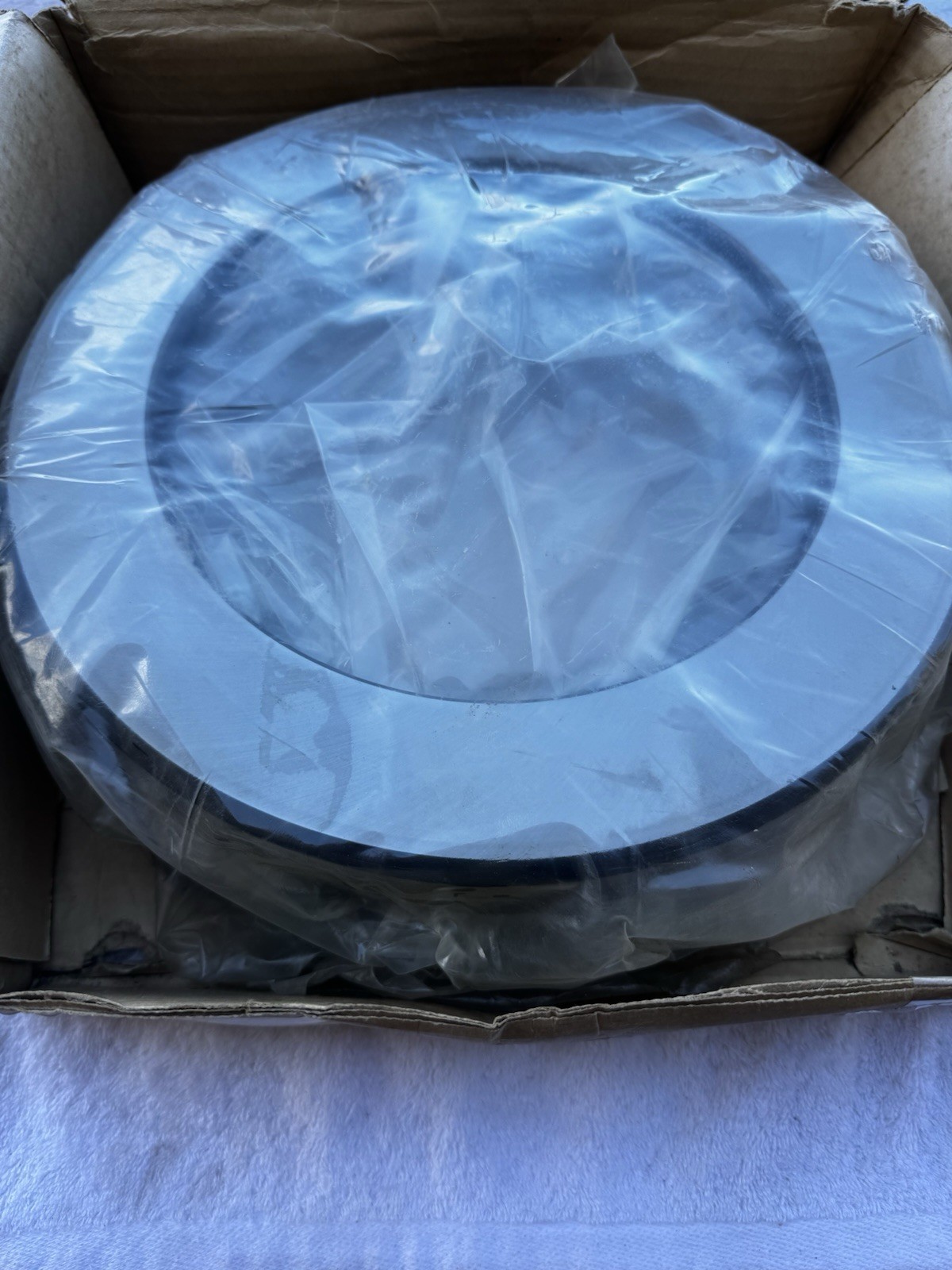 Brand New SKF 29430 Spherical Roller Bearing