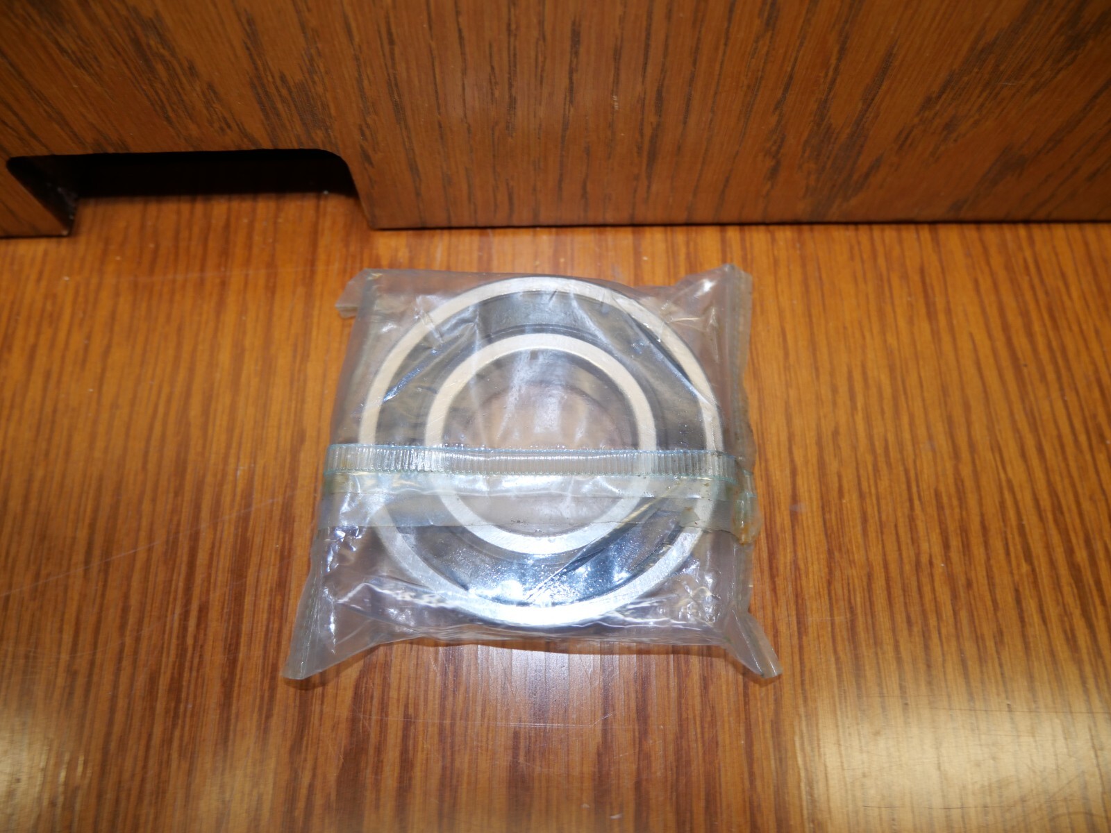NEW 6207-RS1/C3G JN Rubber Seal Ball Bearing 35x72x17 6207 2RS 6207RS1 bearing