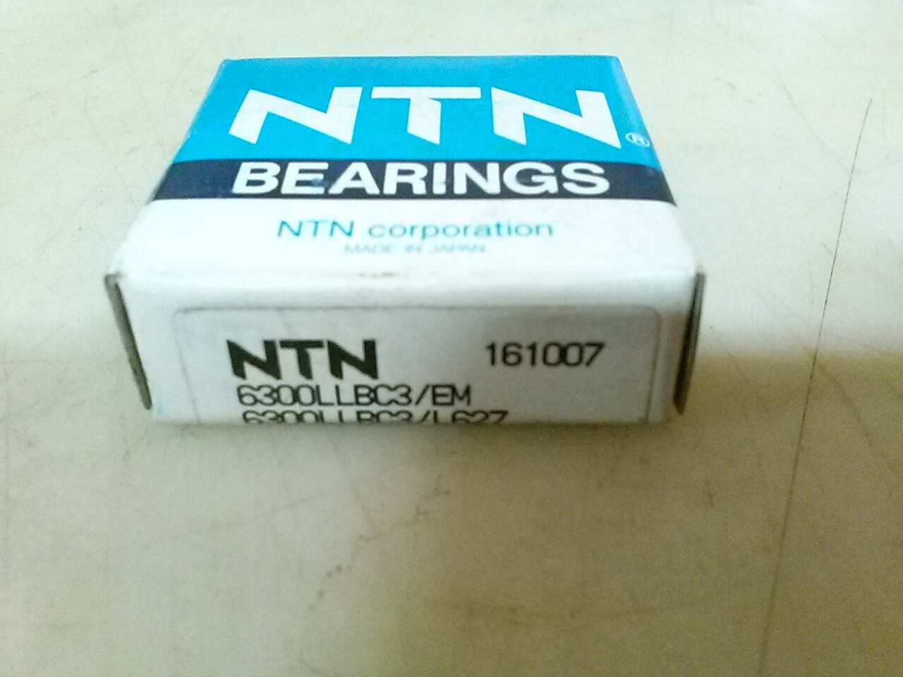 NTN 6300LLB C3 EM L627 sealed ball bearing, made in Japan.