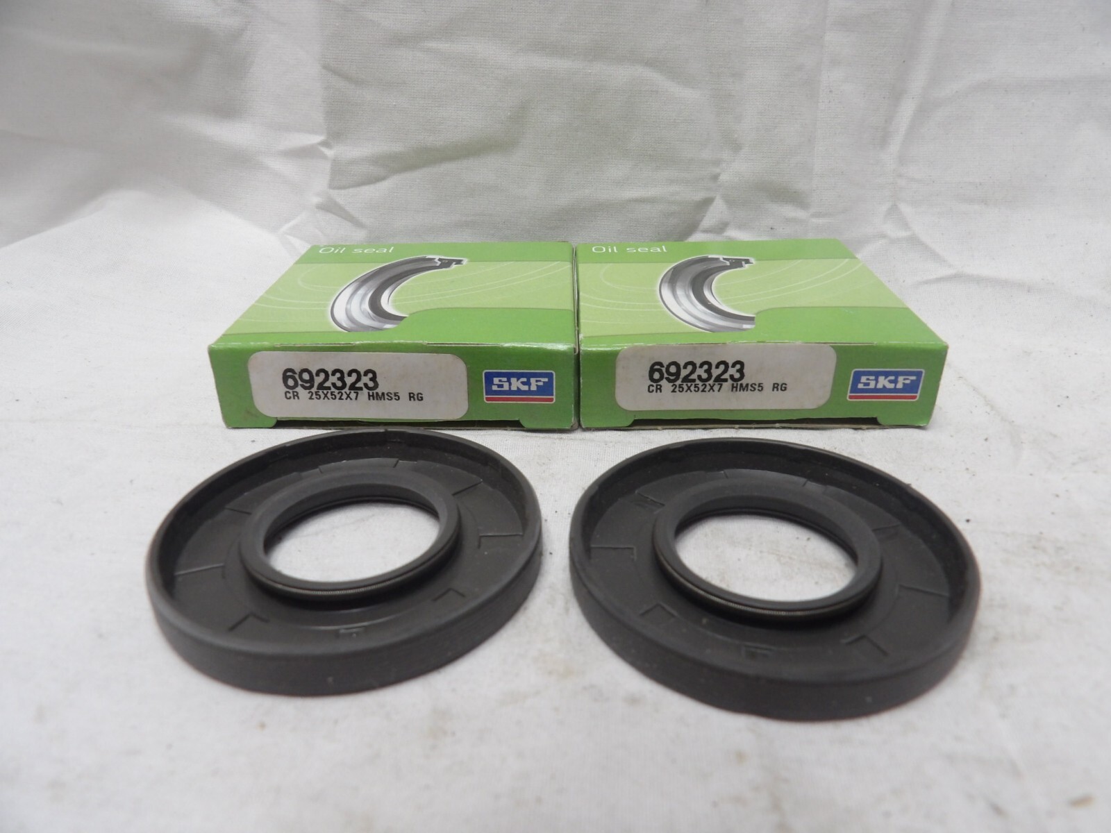 SKF Oil Seals 692323 (Lot of 2)