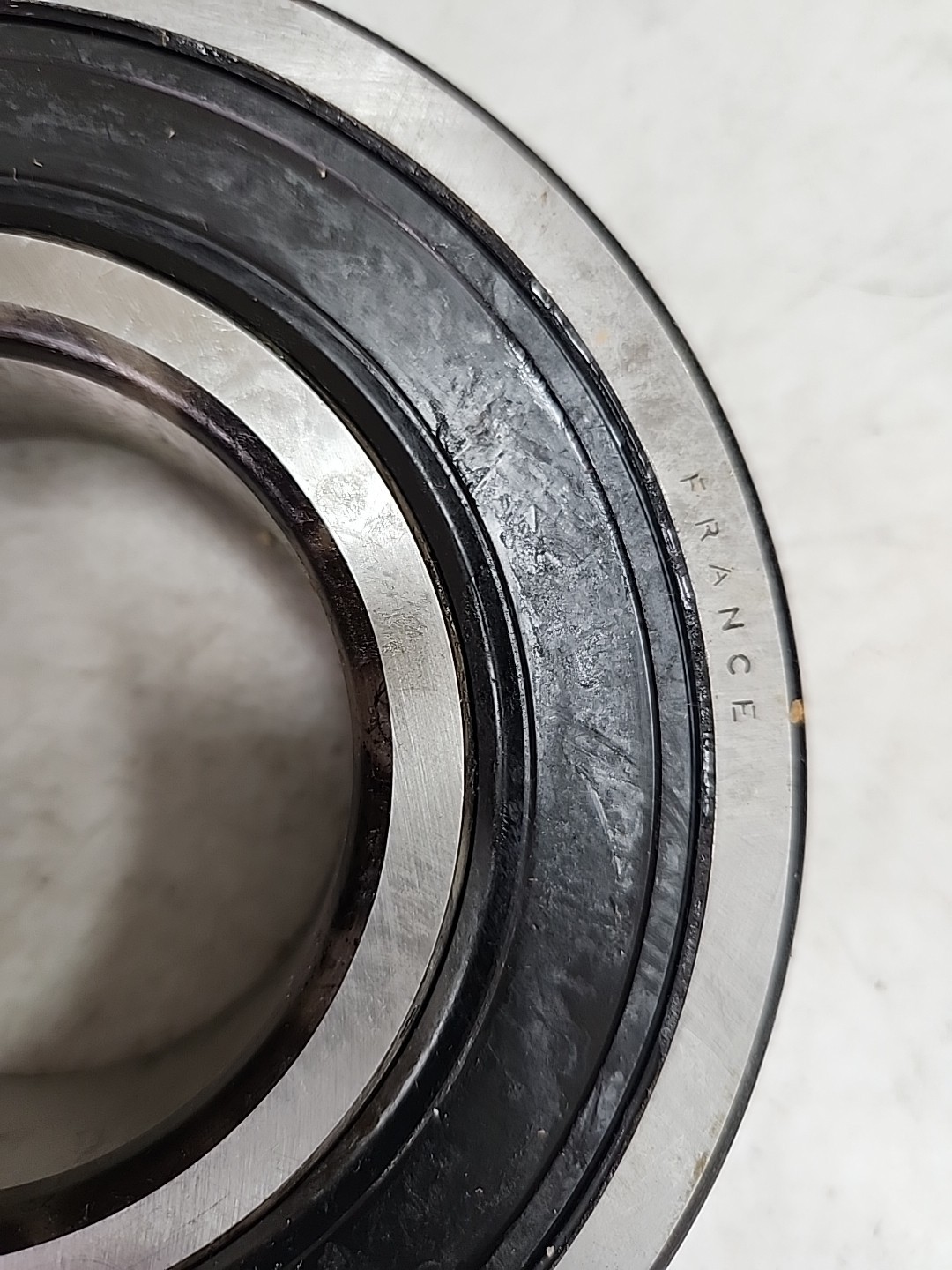 NEW SKF Single Row Ball Bearing 6314 2RS1 C3 HT51