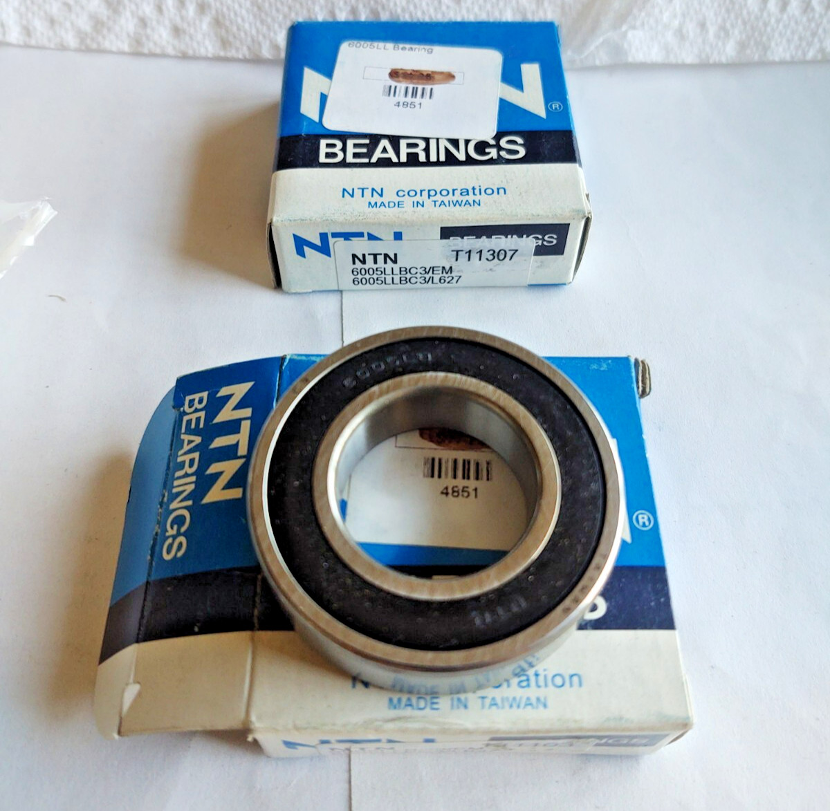 Lot of (2) NTN 6005LLBC3/EM Ball Bearing Rubber Sealed Both Sides NEW