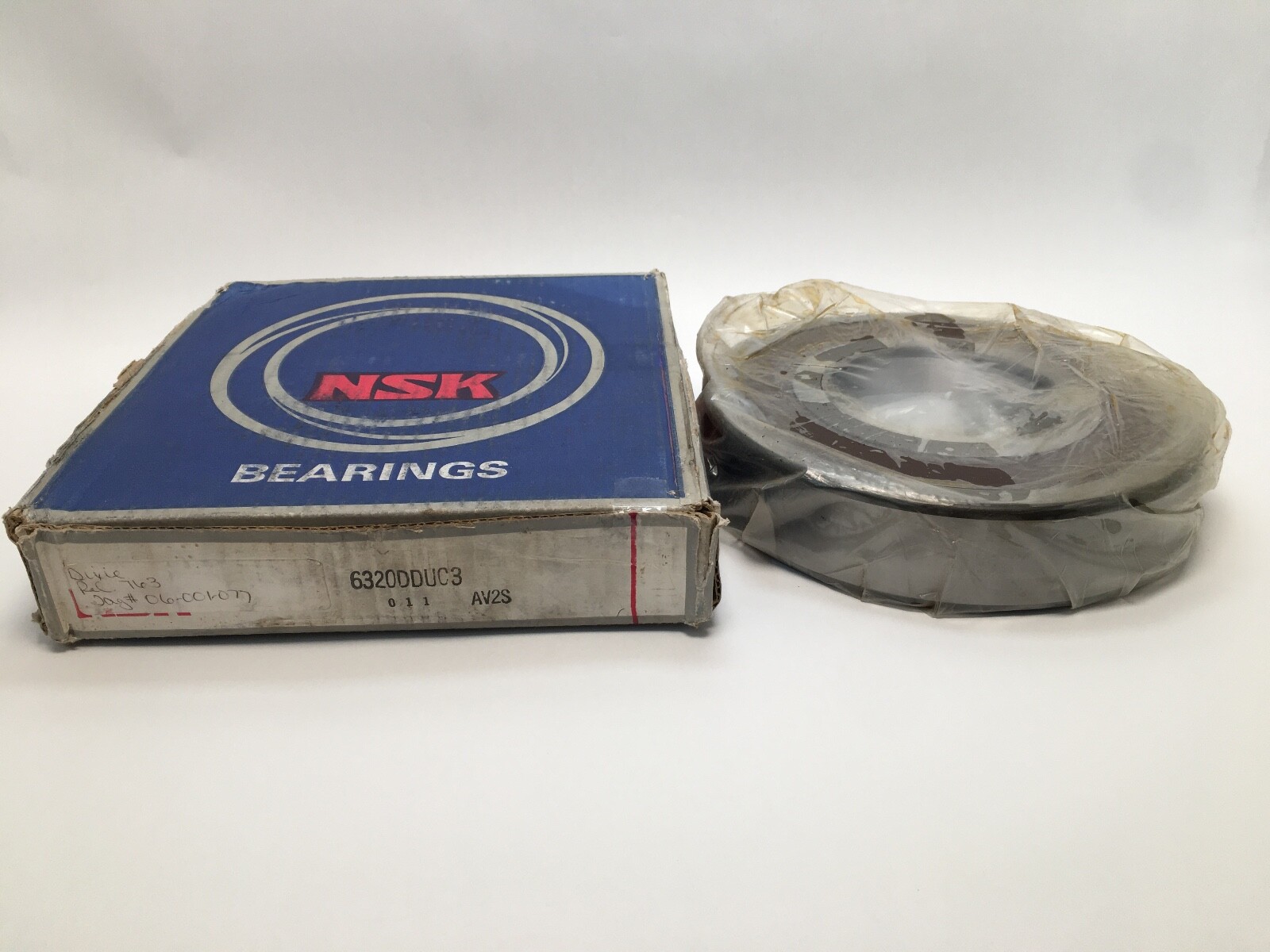 NSK 6320DDUC3 Bearing Rubber Seals 100x215x47 mm 6320 DDU 2RS C3 6320RS Japan