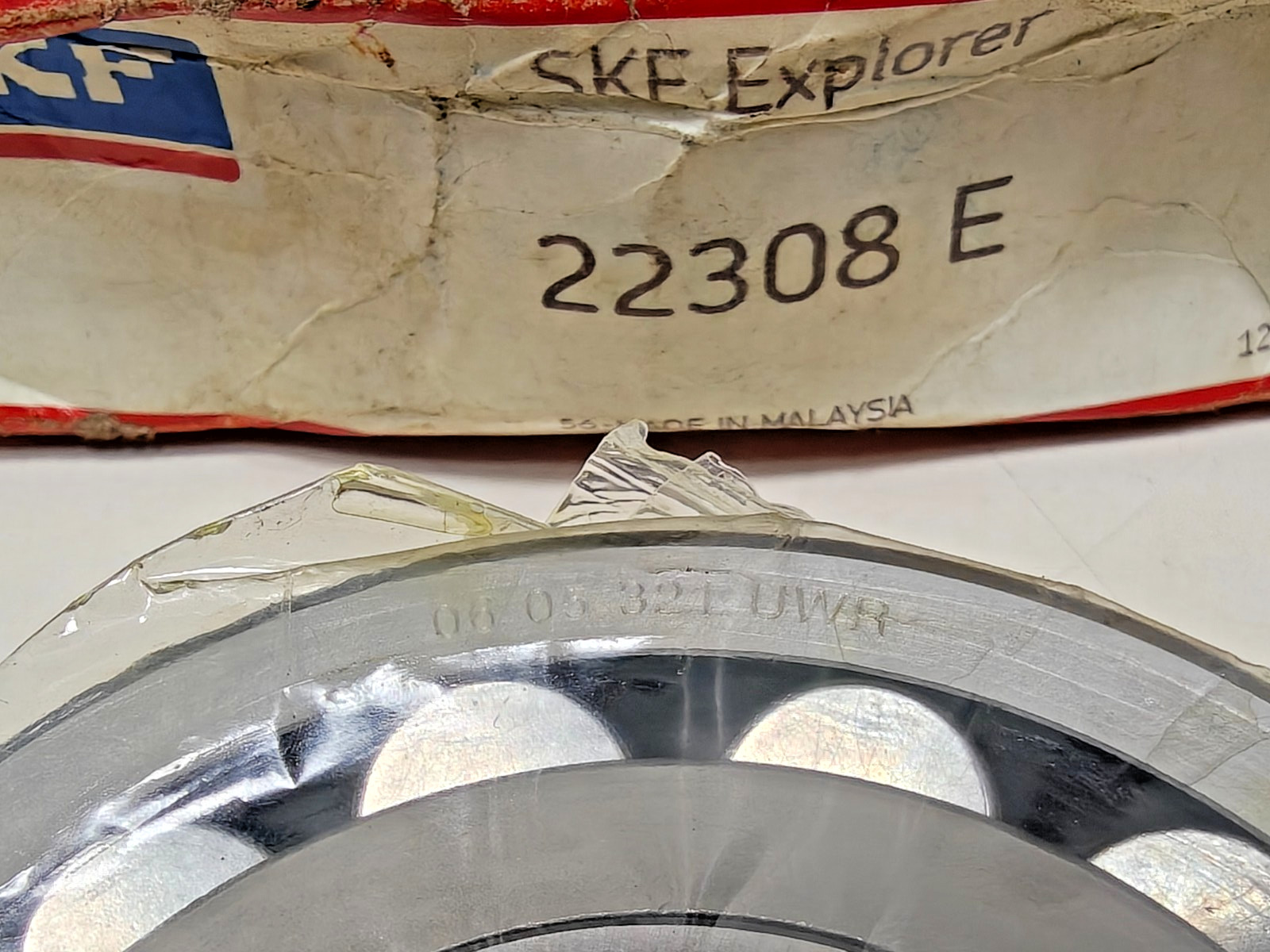 22308E SKF Explorer Spherical Roller Bearing SKF 22308-E 40x90x33 mm
