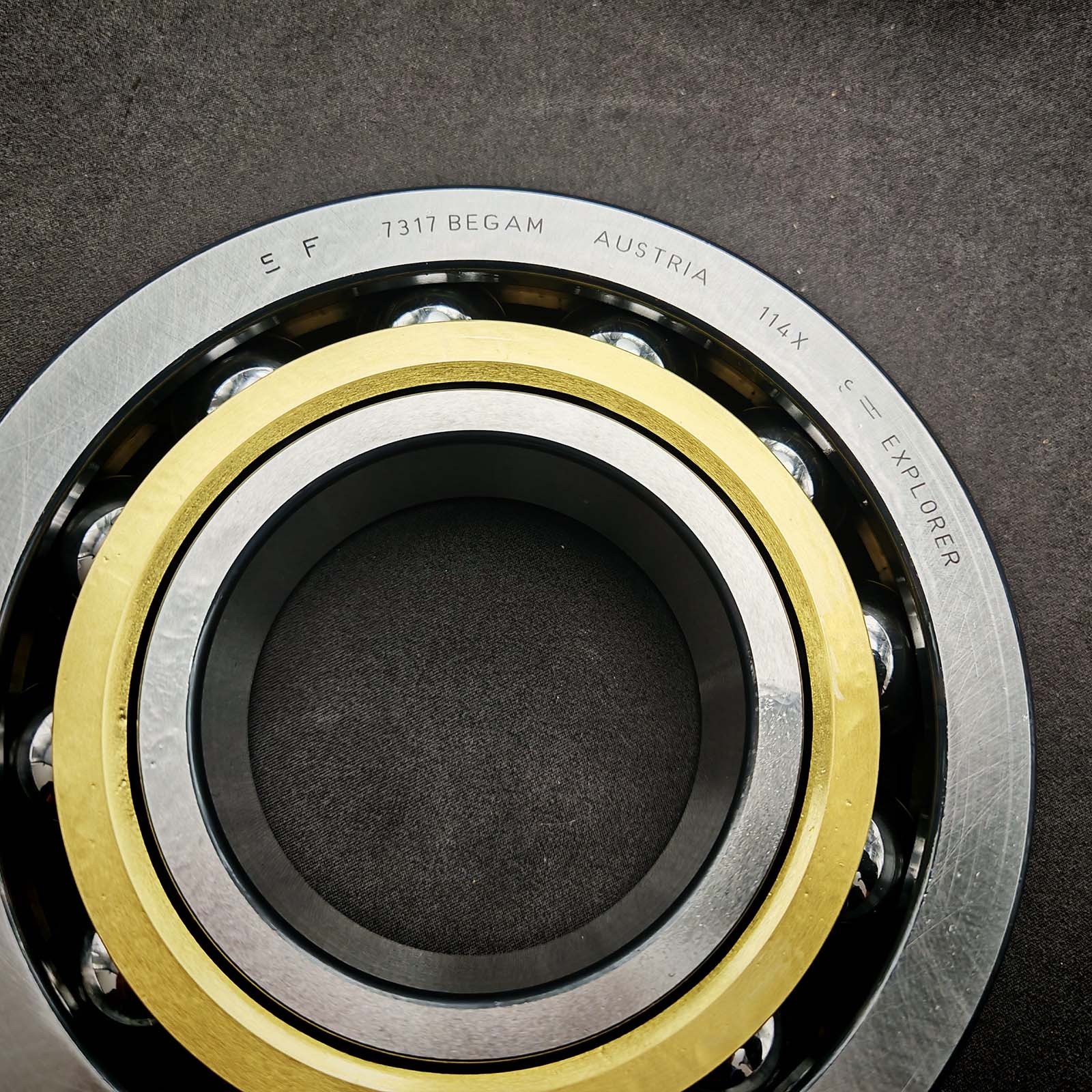 Brand New Single Row Angular Contact Ball Bearing for SKF 7317 BEGAM 85×180×41mm