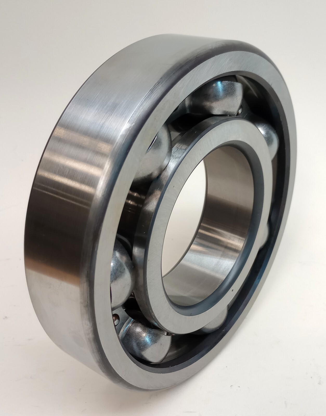 FAG 6317 C3 Ball Bearing Deep Groove 85mm ID X 180mm OD X 41mm W