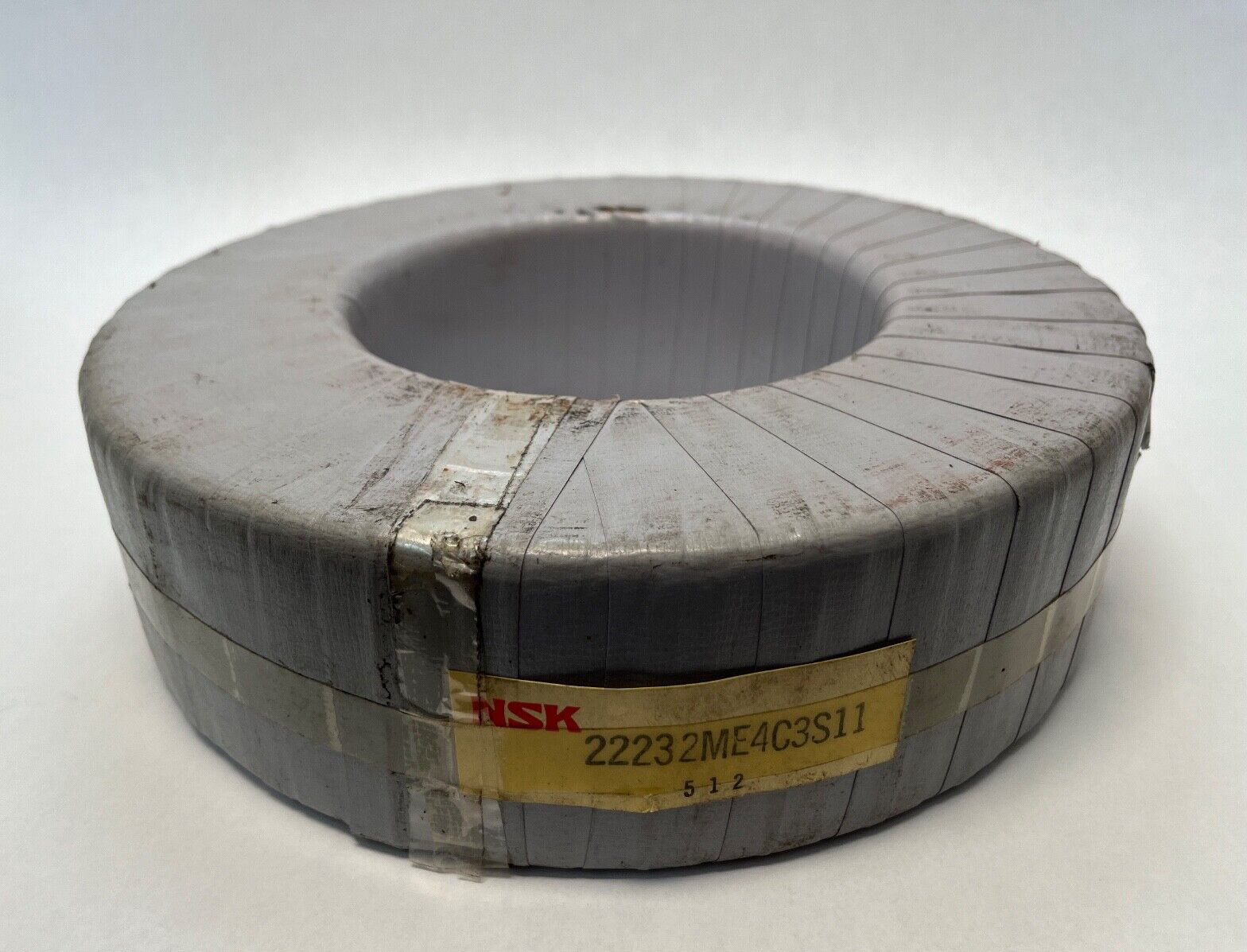 NSK 22232ME4C3S11 Spherical Bearing 160x290x80 mm 22232-M-E4/W33-C3-S11 Japan