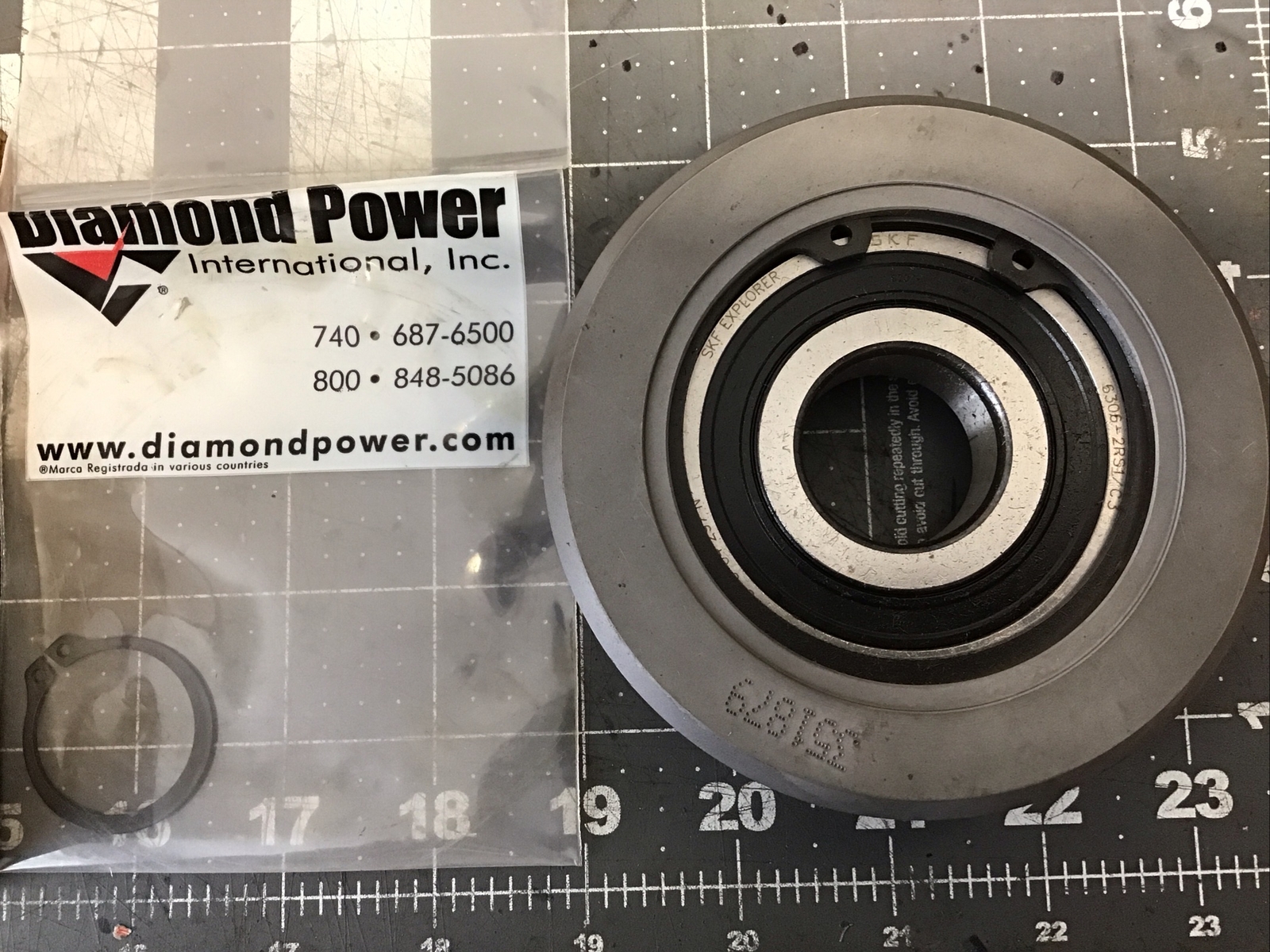 SKF Explorer 351879 /6306-2RS1/C3 Roller Bearing New Old Stock(LK01H)
