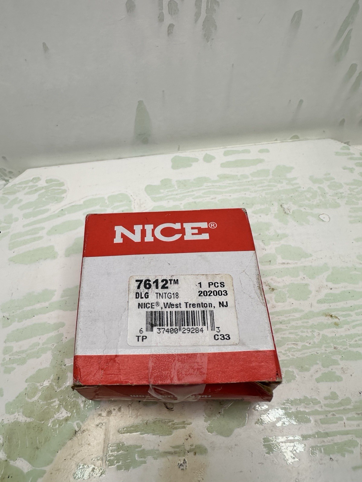 One NICE 7612 DLGTNTG18 Deep Groove Bearing w Extended Inner Ring 3/4″ ID NIB