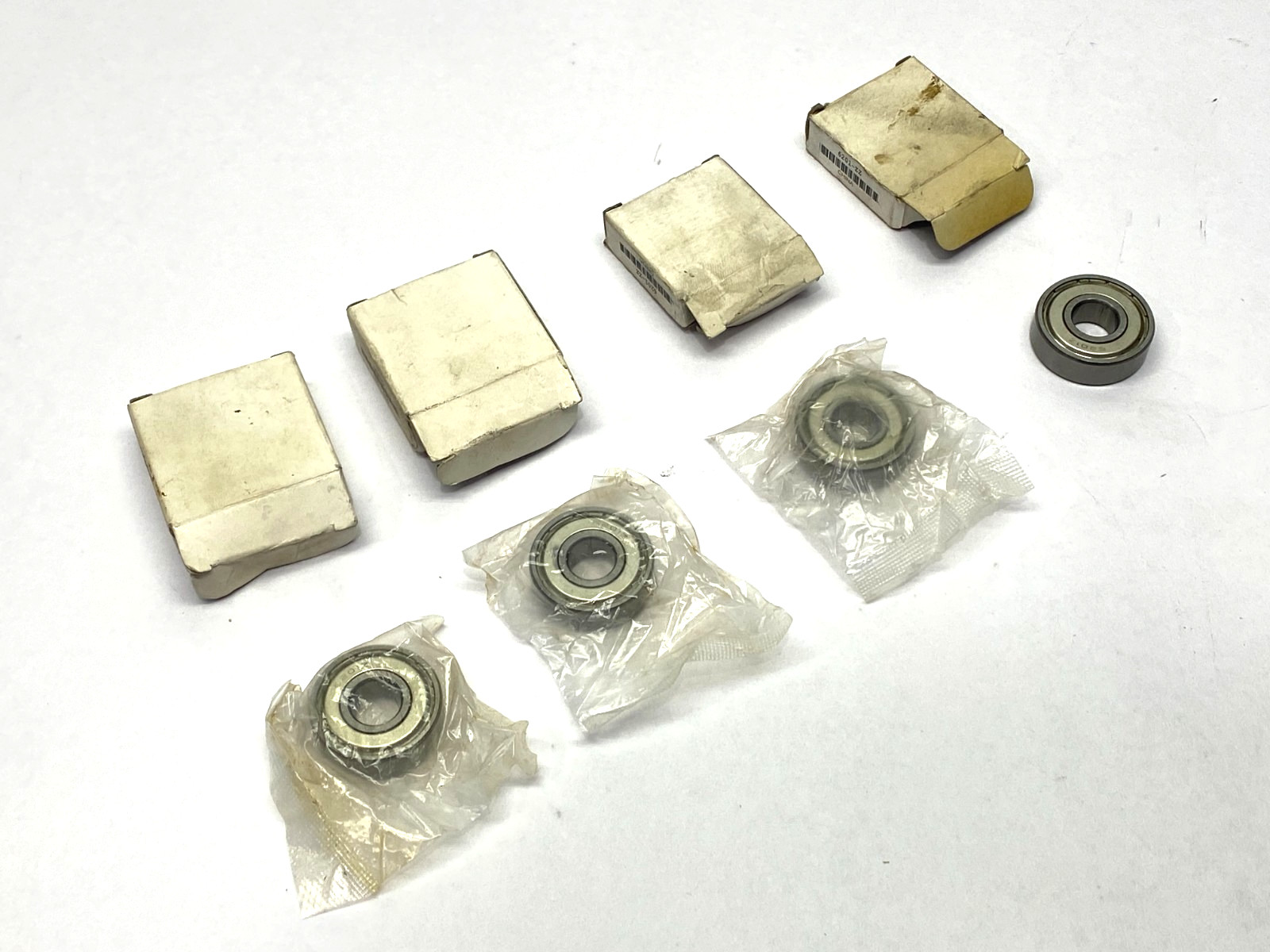 6201-ZZ Single Row Deep Groove Ball Bearing 12mm ID 32mm OD 10mm Width LOT OF 4