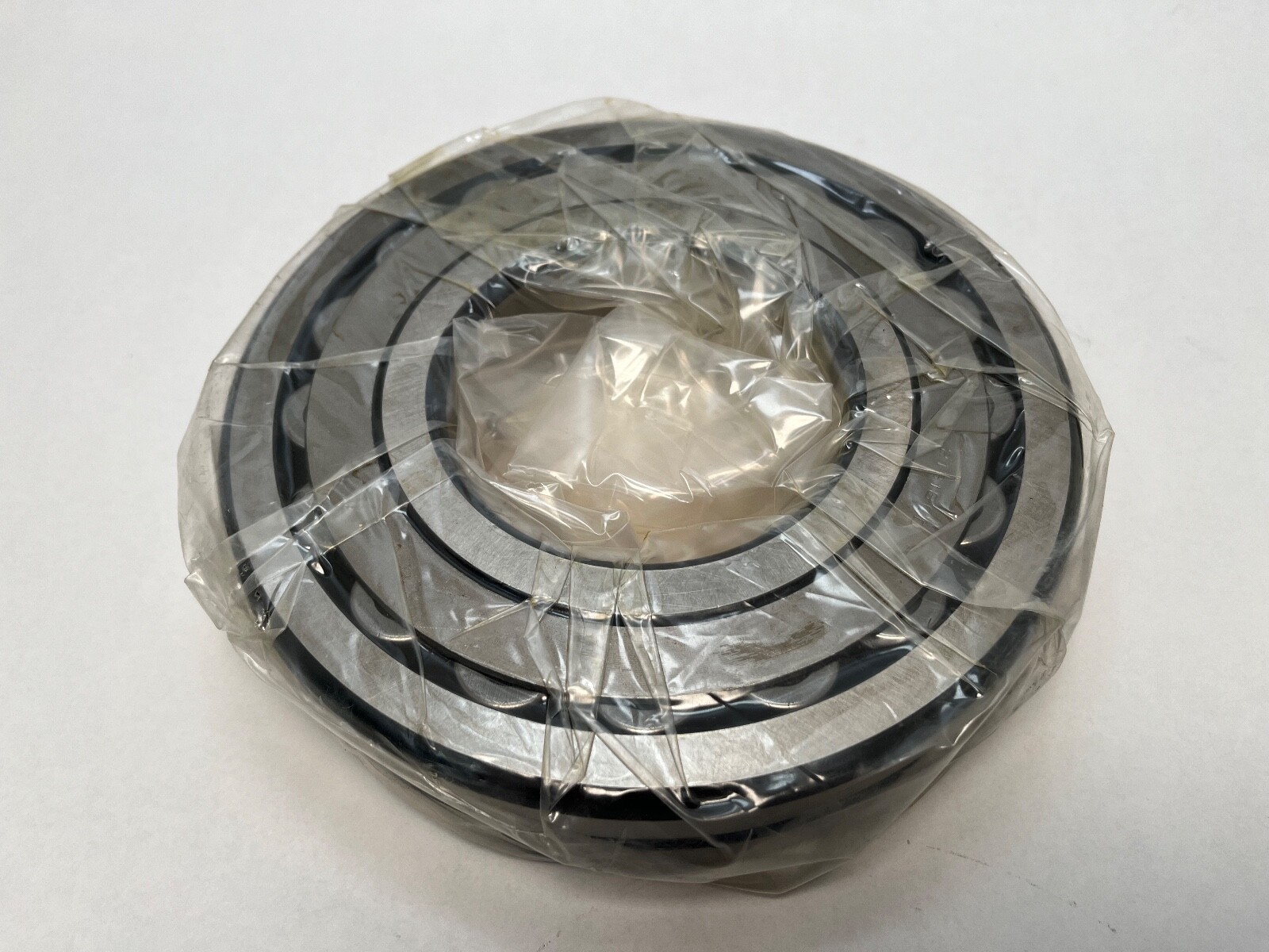 NSK 21318CDE4 Spherical Bearing 90x190x43 mm 21318-CD-E4/W33 S11 Japan
